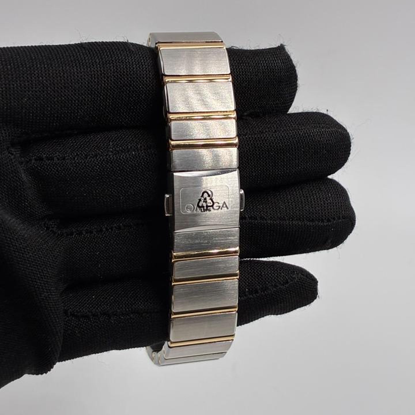 Omega Constellation 131.25.28.60.58.001 - (8/10)