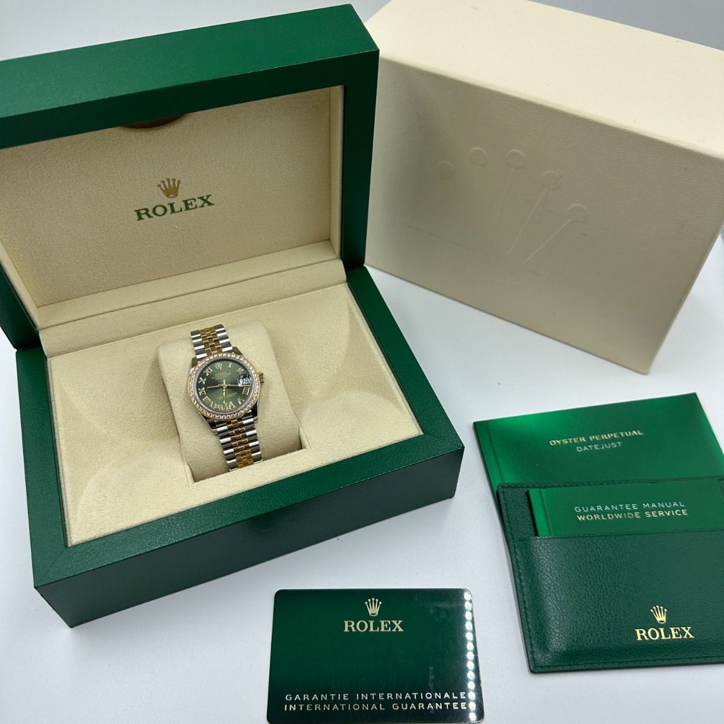 Rolex Datejust 31 278383RBR (2024) - Green dial 31 mm Steel case (2/8)