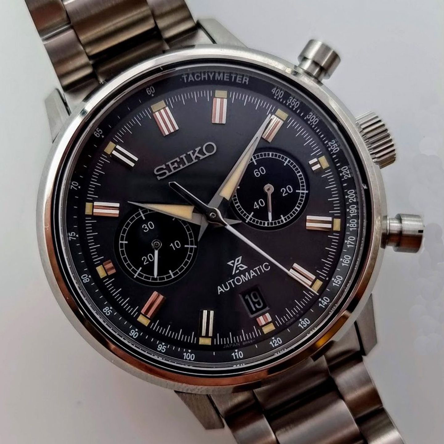 Seiko Prospex SRQ037J1 (2025) - Grey dial 43 mm Steel case (2/8)
