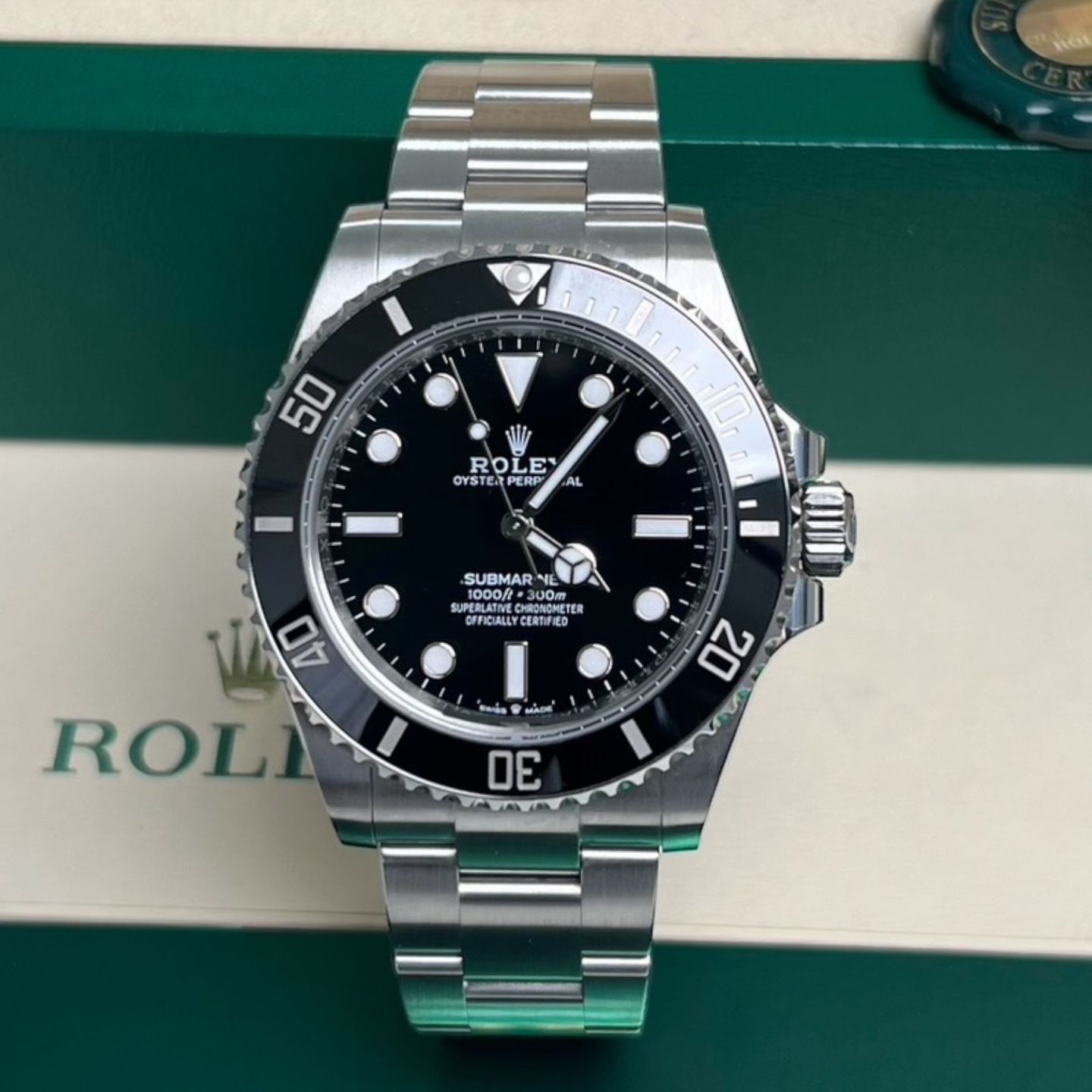 Rolex Submariner No Date 124060 (2024) - Zwart wijzerplaat 40mm Staal (2/5)