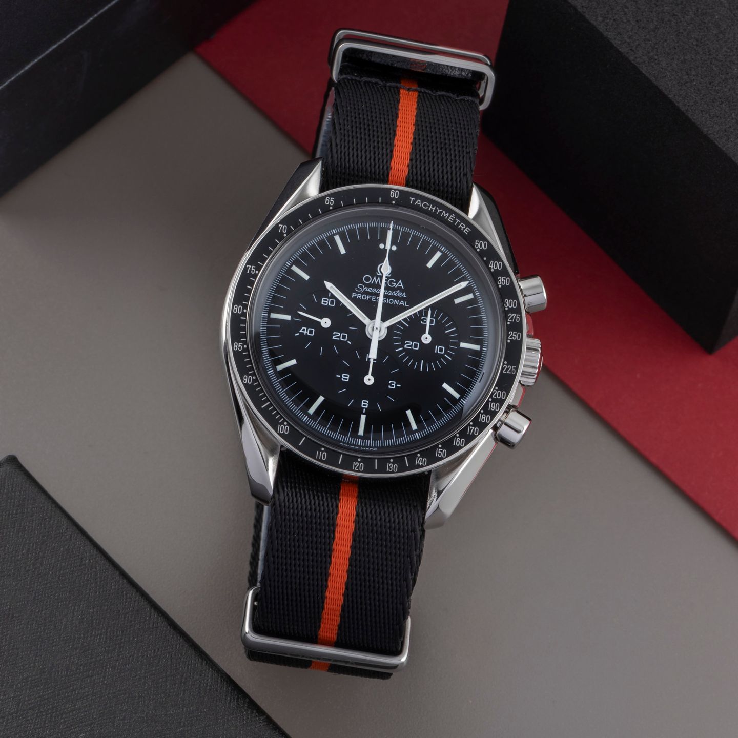 Omega Speedmaster Professional Moonwatch 3570.50.00 (2000) - Black dial 42 mm Steel case (1/8)