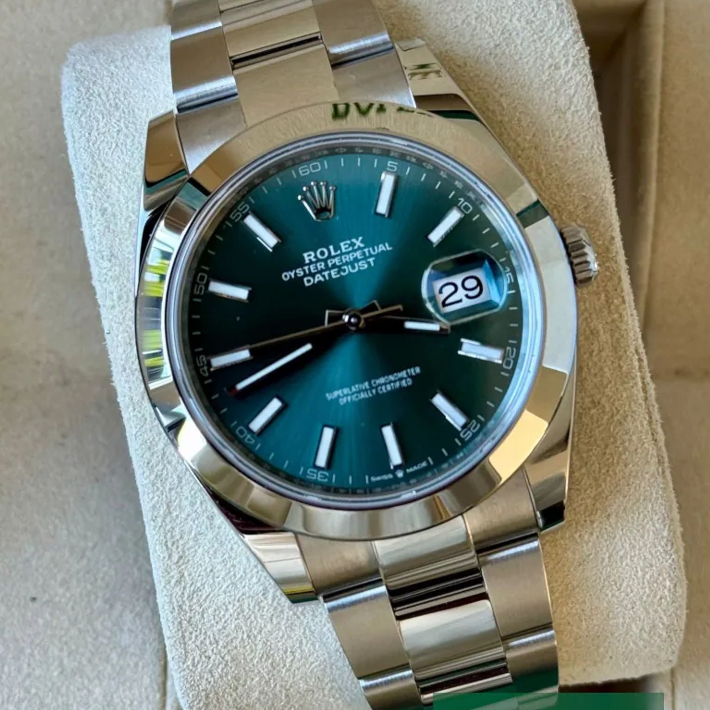 Rolex Datejust 41 126300 (2022) - Green dial 41 mm Steel case (1/1)
