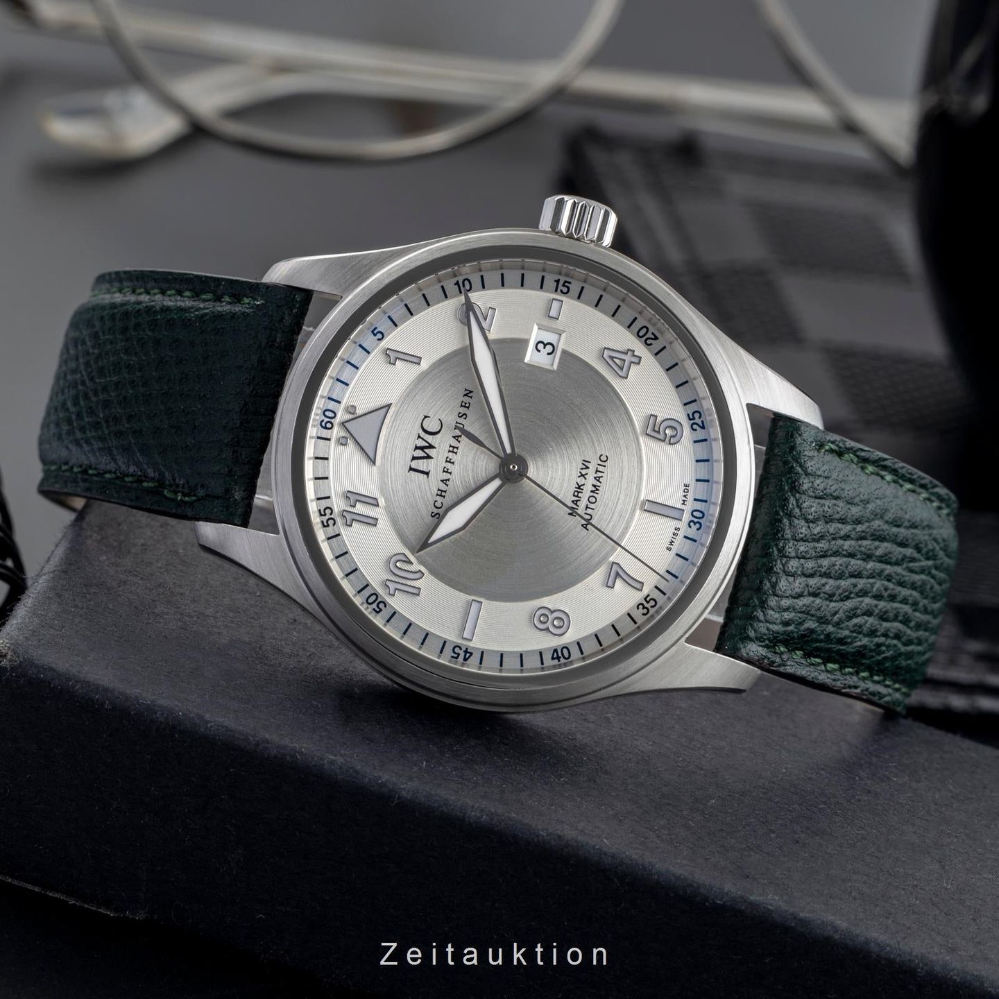IWC Pilot Mark IW325502 (2009) - Zilver wijzerplaat 39mm Staal (2/8)