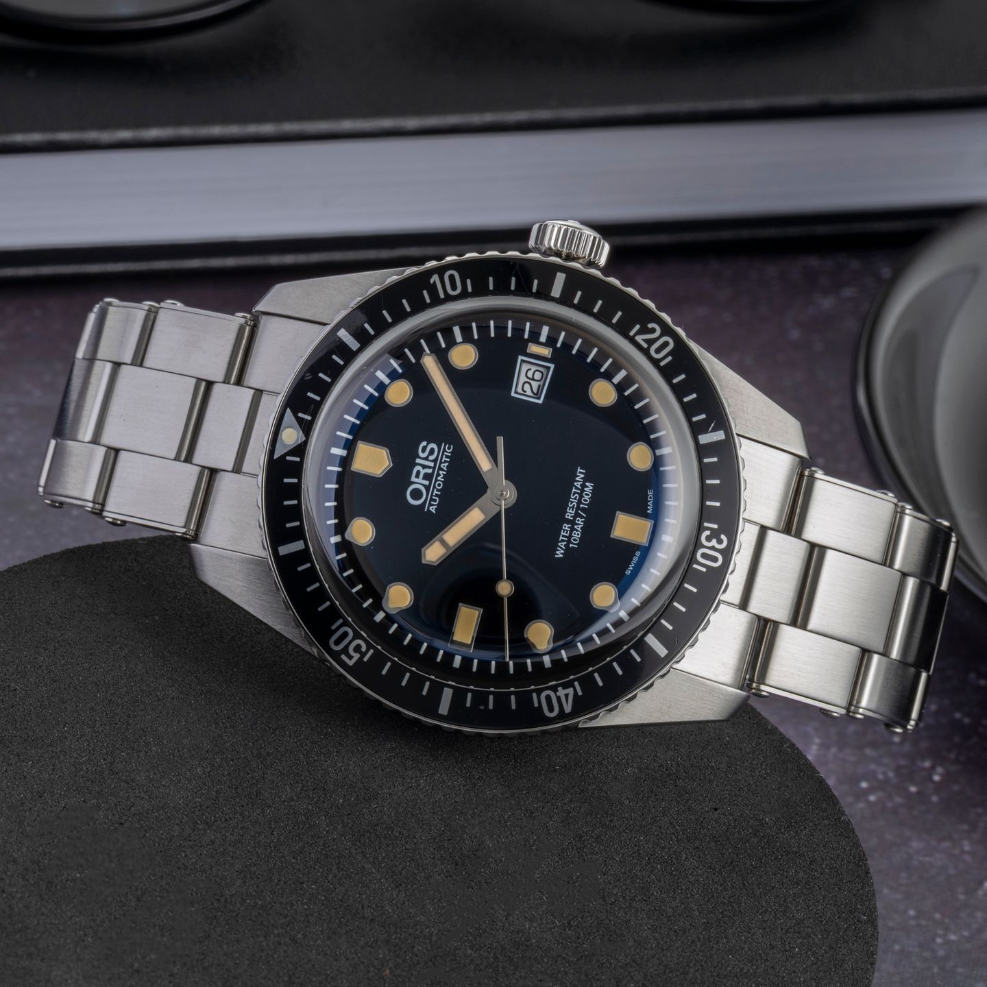 Oris Divers Sixty Five 01 733 7720 4054-07 4 21 18 (Unknown (random serial)) - Black dial 42 mm Steel case (2/8)