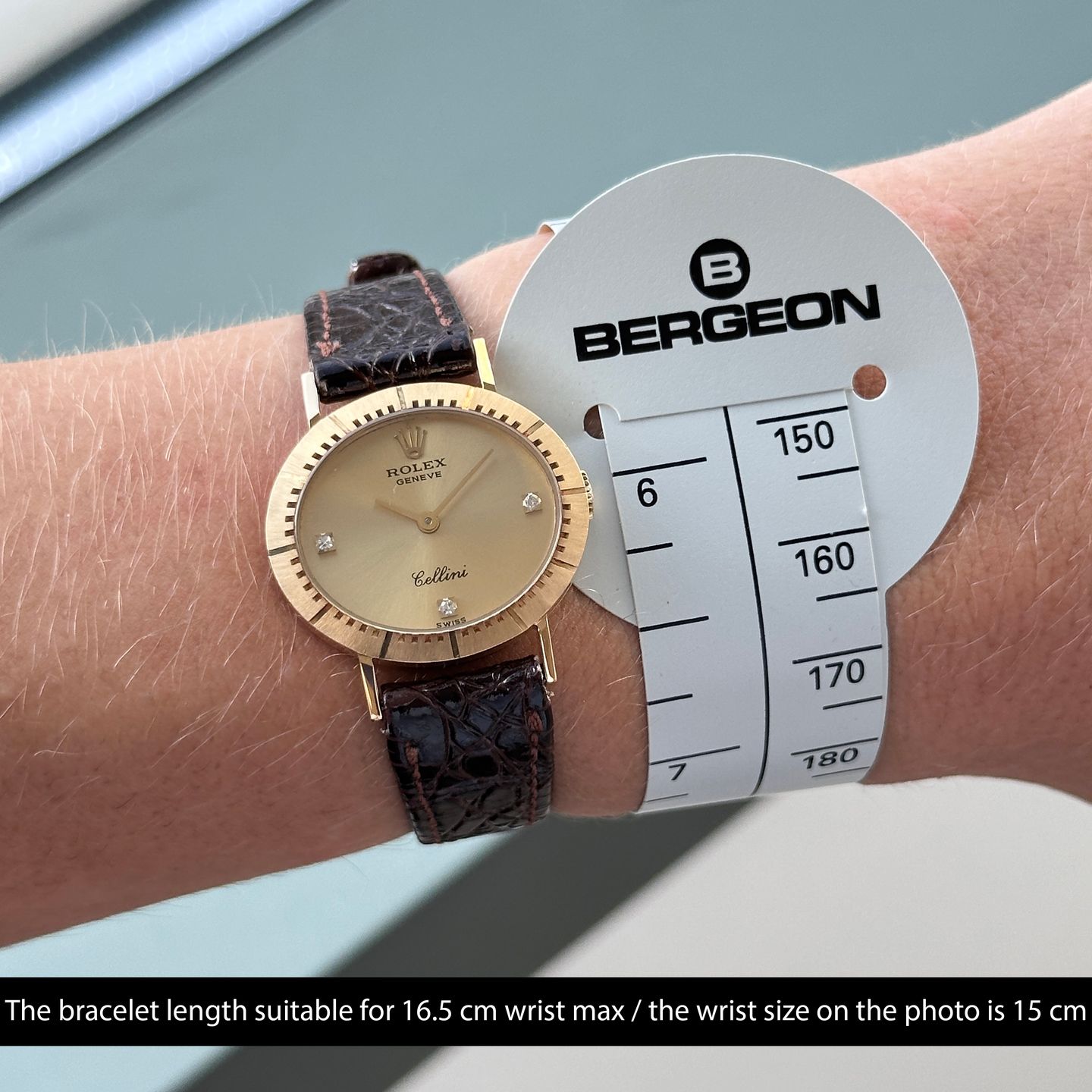 Rolex Cellini 4081 (1981) - Champagne dial 25 mm Yellow Gold case (2/8)