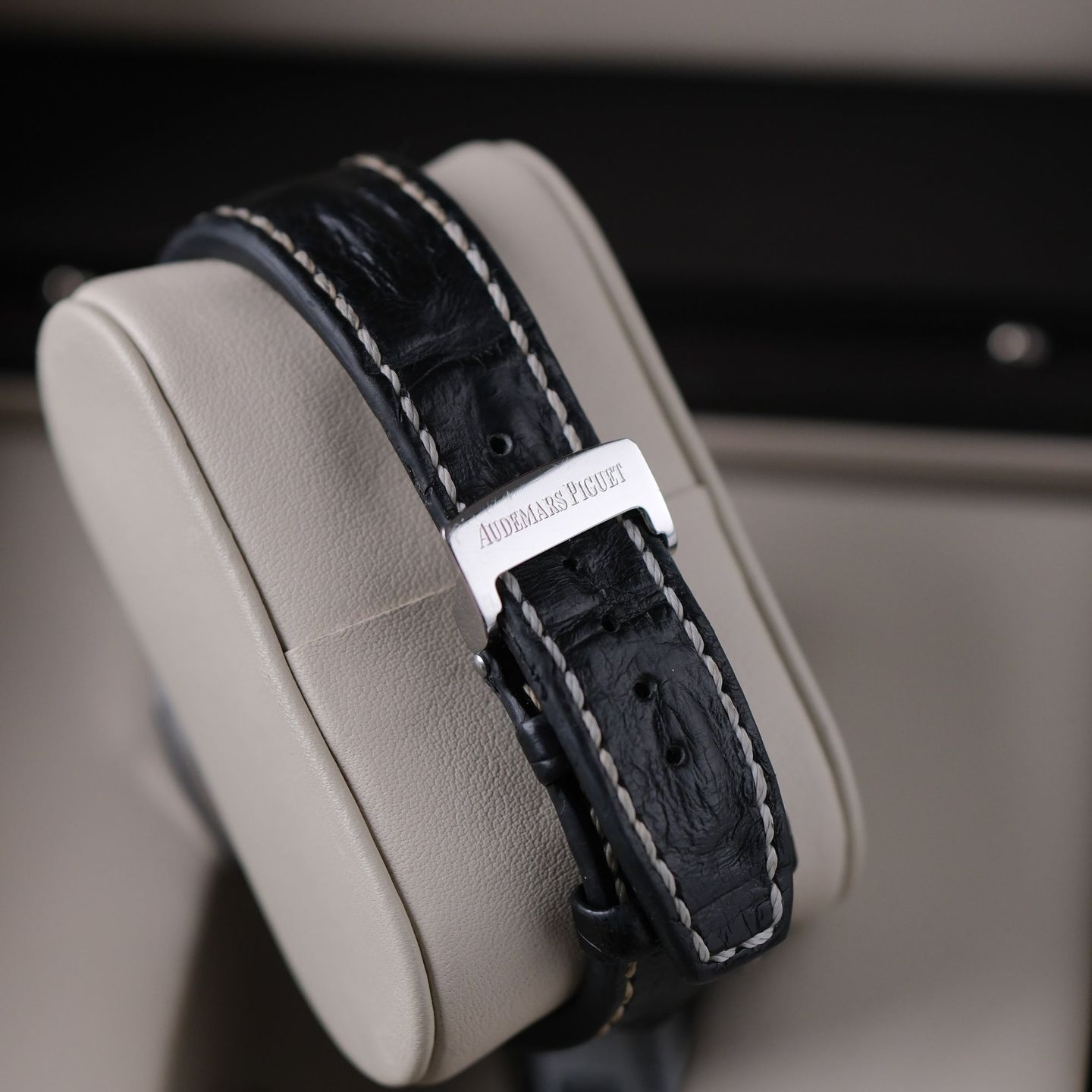 Audemars Piguet Royal Oak Offshore Chronograph Volcano 26170ST.OO.D101CR.02 - (6/8)