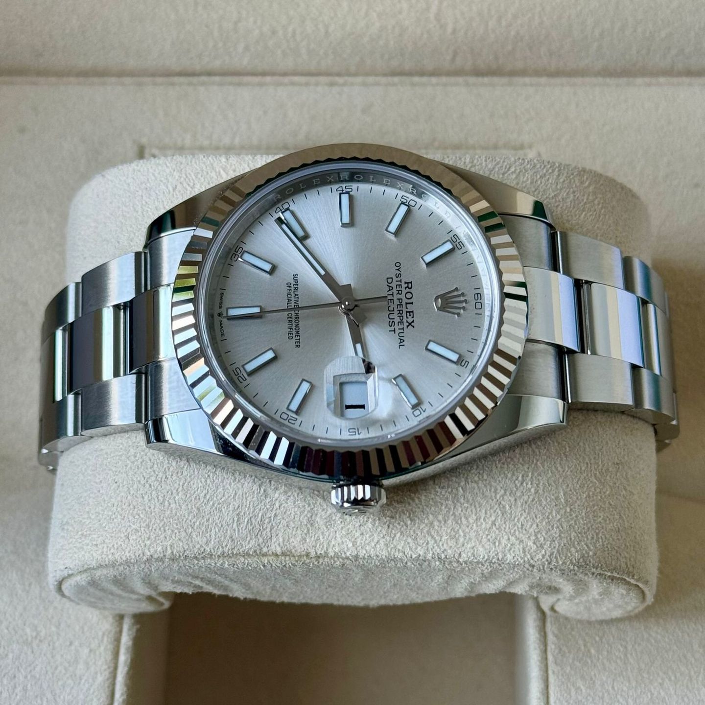 Rolex Datejust 41 126334 (2023) - Zilver wijzerplaat 41mm Staal (4/7)