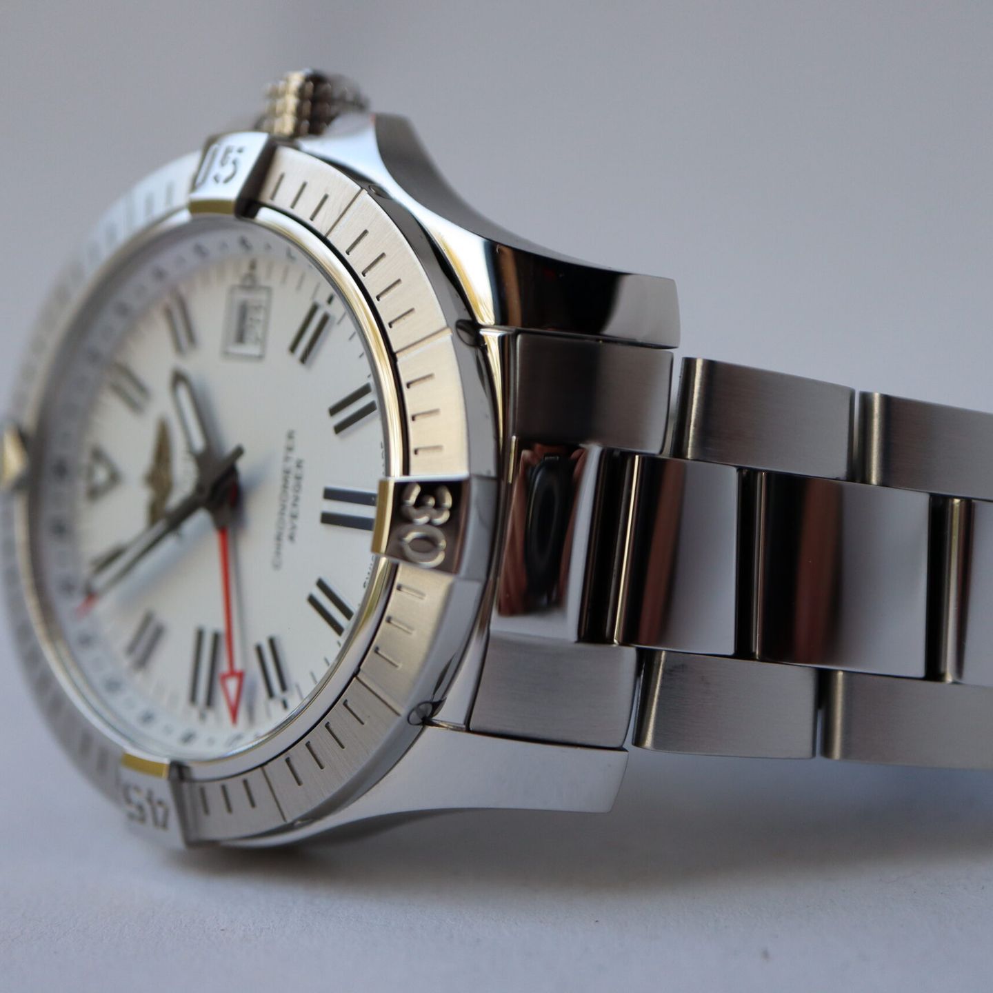 Breitling Avenger A32397101A1A1 - (3/8)