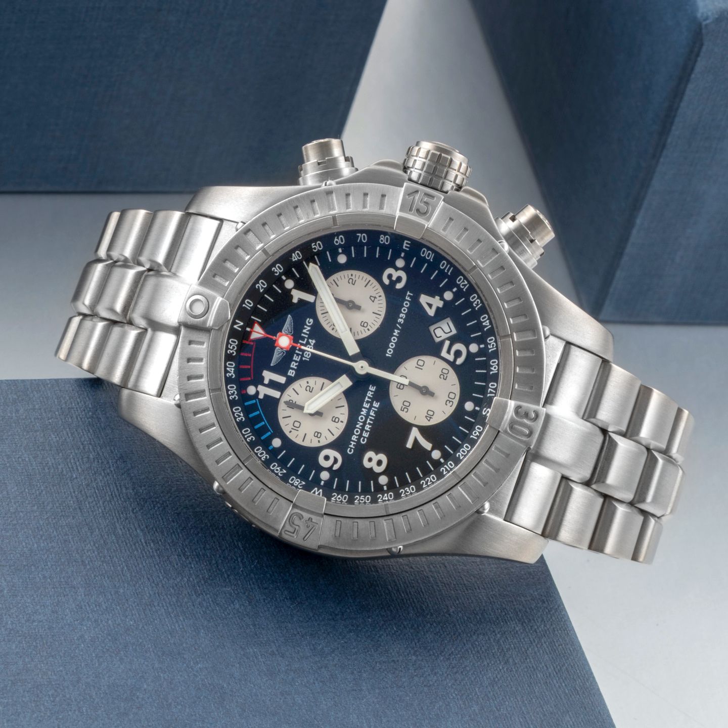 Breitling Avenger E73360 (Unknown (random serial)) - Black dial 44 mm Titanium case (2/8)