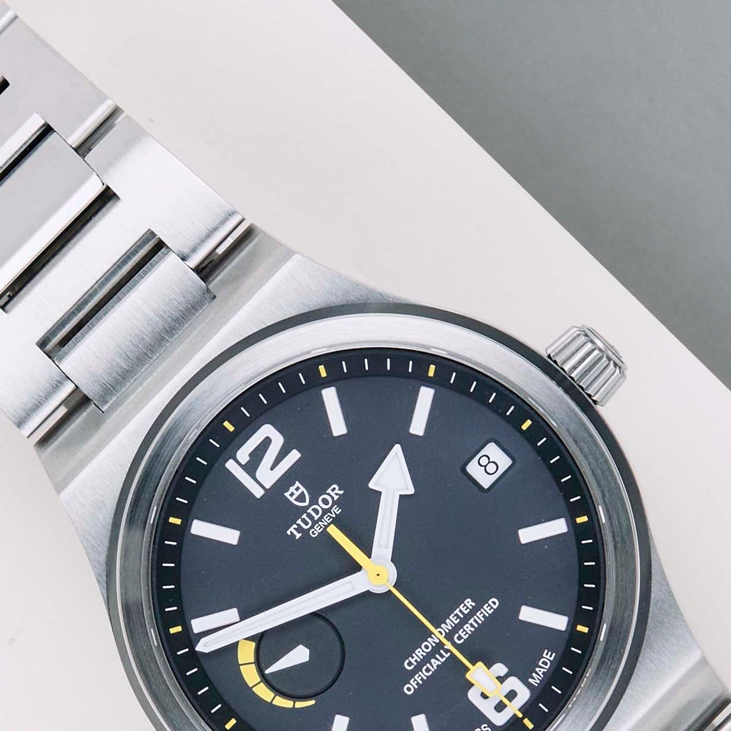 Tudor North Flag 91210N (2020) - Zwart wijzerplaat 40mm Staal (3/8)