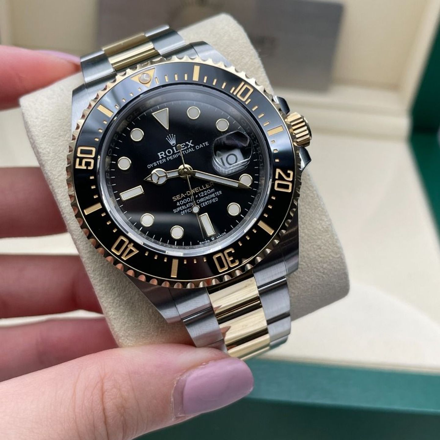 Rolex Sea-Dweller 126603 (2023) - Zwart wijzerplaat 43mm Goud/Staal (6/8)