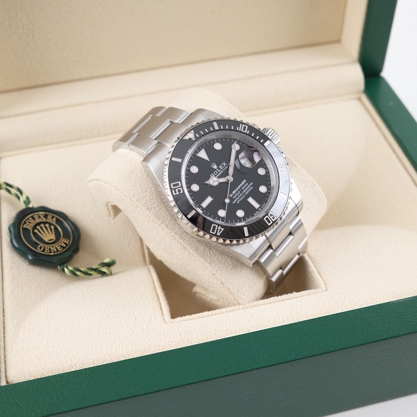 Rolex Submariner Date 126610LN - (2/8)