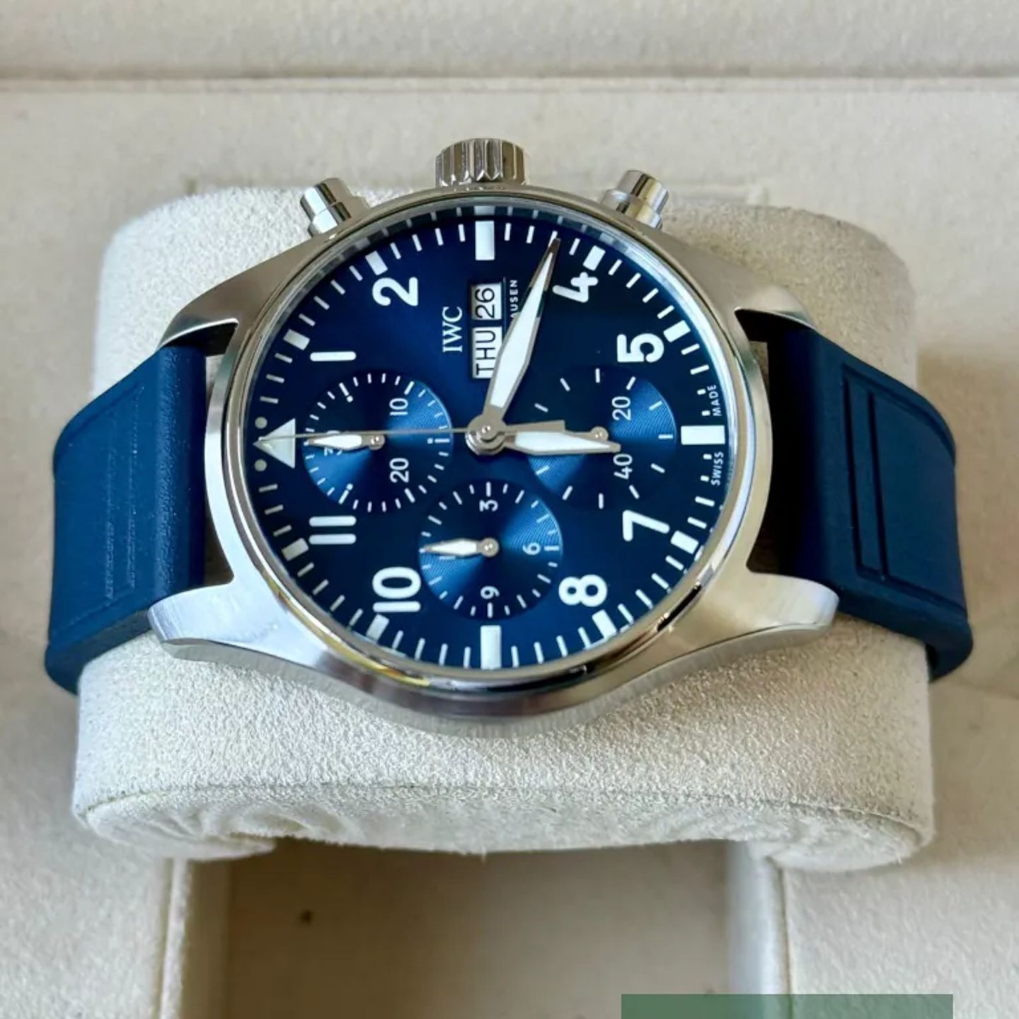 IWC Pilot Chronograph IW388101 (2022) - Blue dial 41 mm Steel case (5/6)