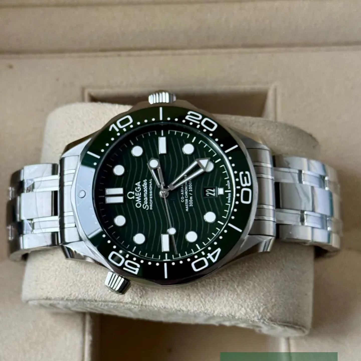 Omega Seamaster Diver 300 M 210.30.42.20.10.001 - (5/7)