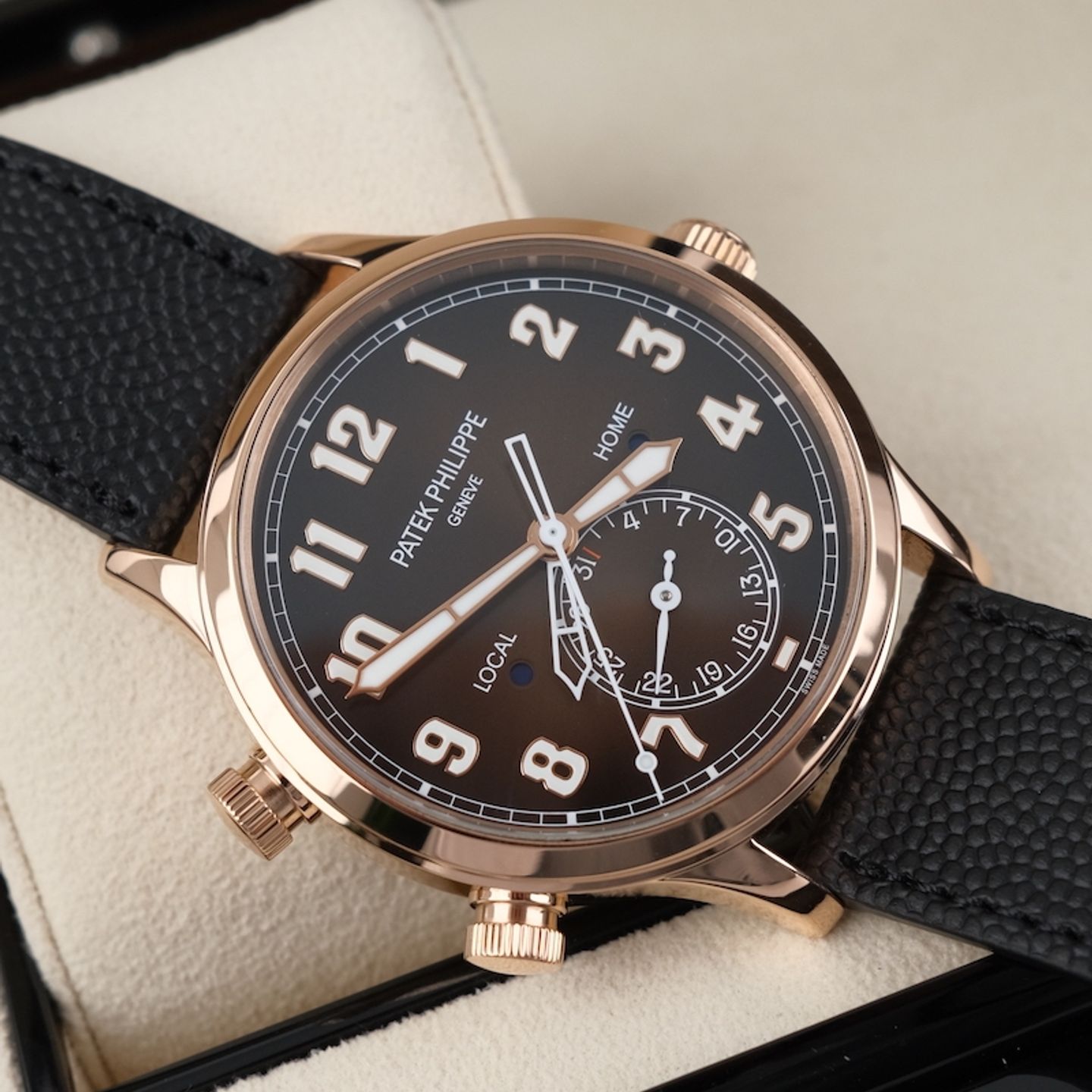 Patek Philippe Calatrava 5524R-001 - (1/8)