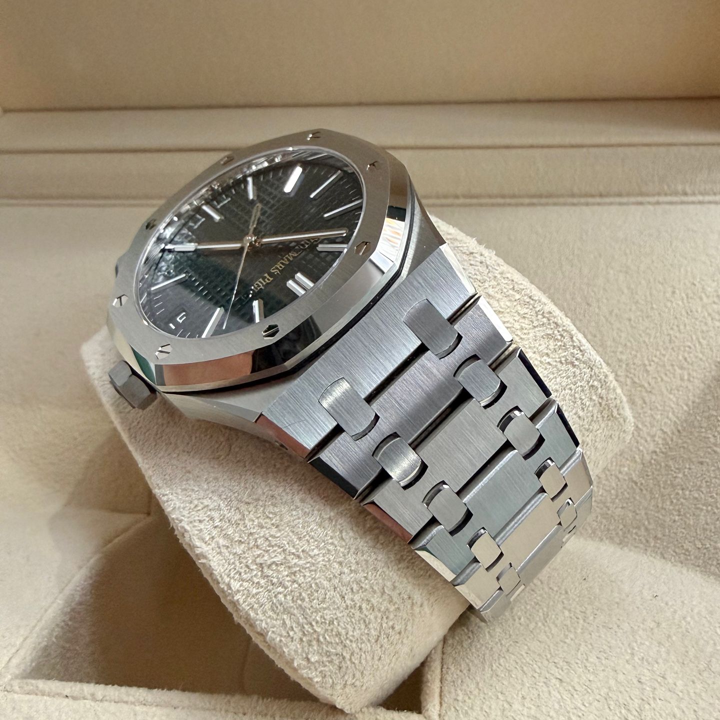 Audemars Piguet Royal Oak 15510ST.OO.1320ST.09 - (8/14)