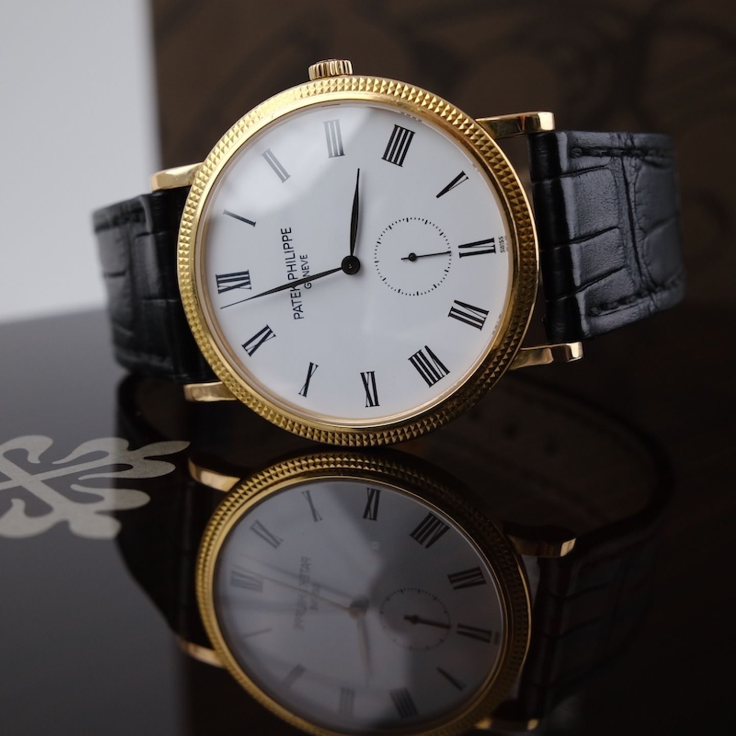 Patek Philippe Calatrava 5119J-001 - (4/8)