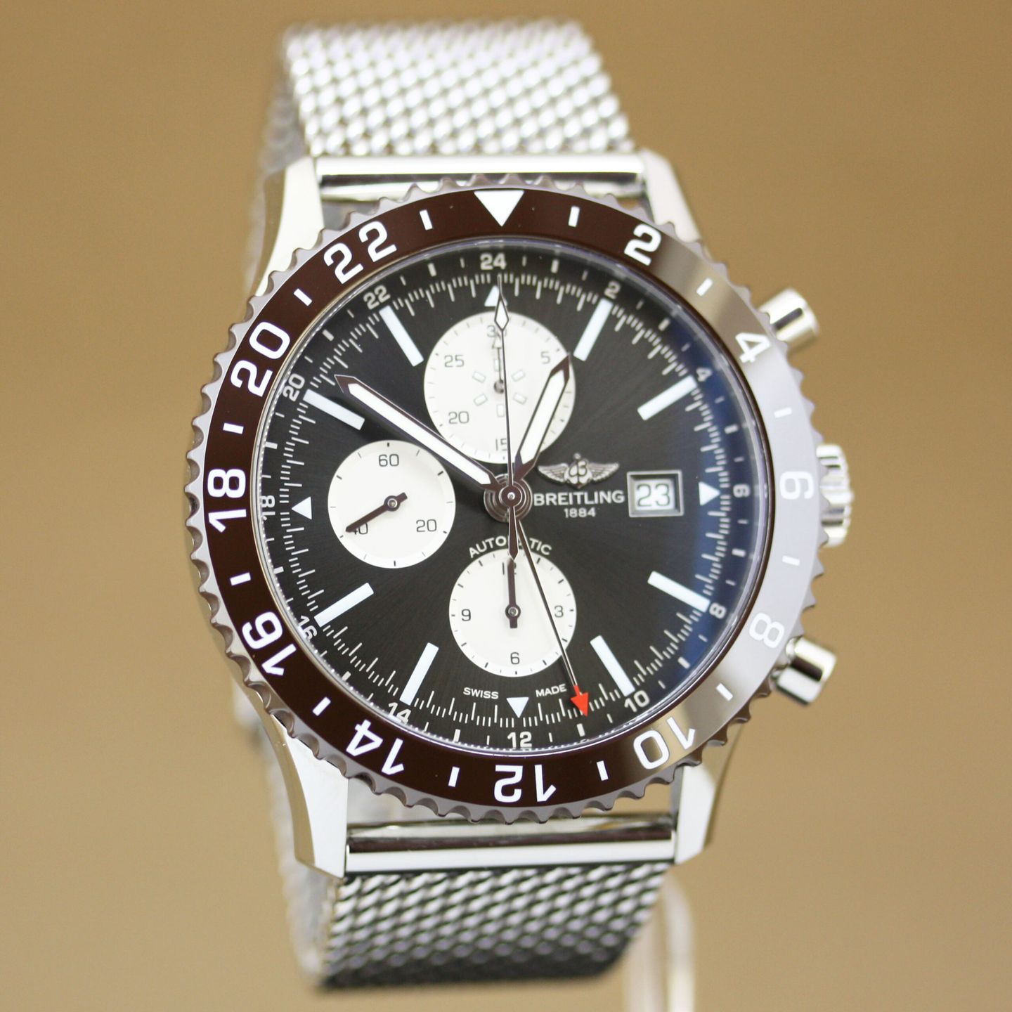 Breitling Chronoliner Y2431033/Q621 (2020) - Bronze dial 46 mm Steel case (3/8)