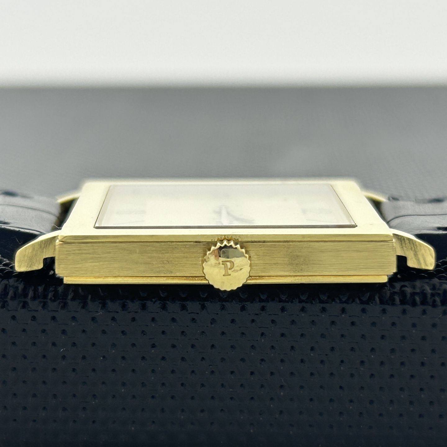 Piaget Altiplano 50930 (Unknown (random serial)) - White dial 31 mm Yellow Gold case (3/8)