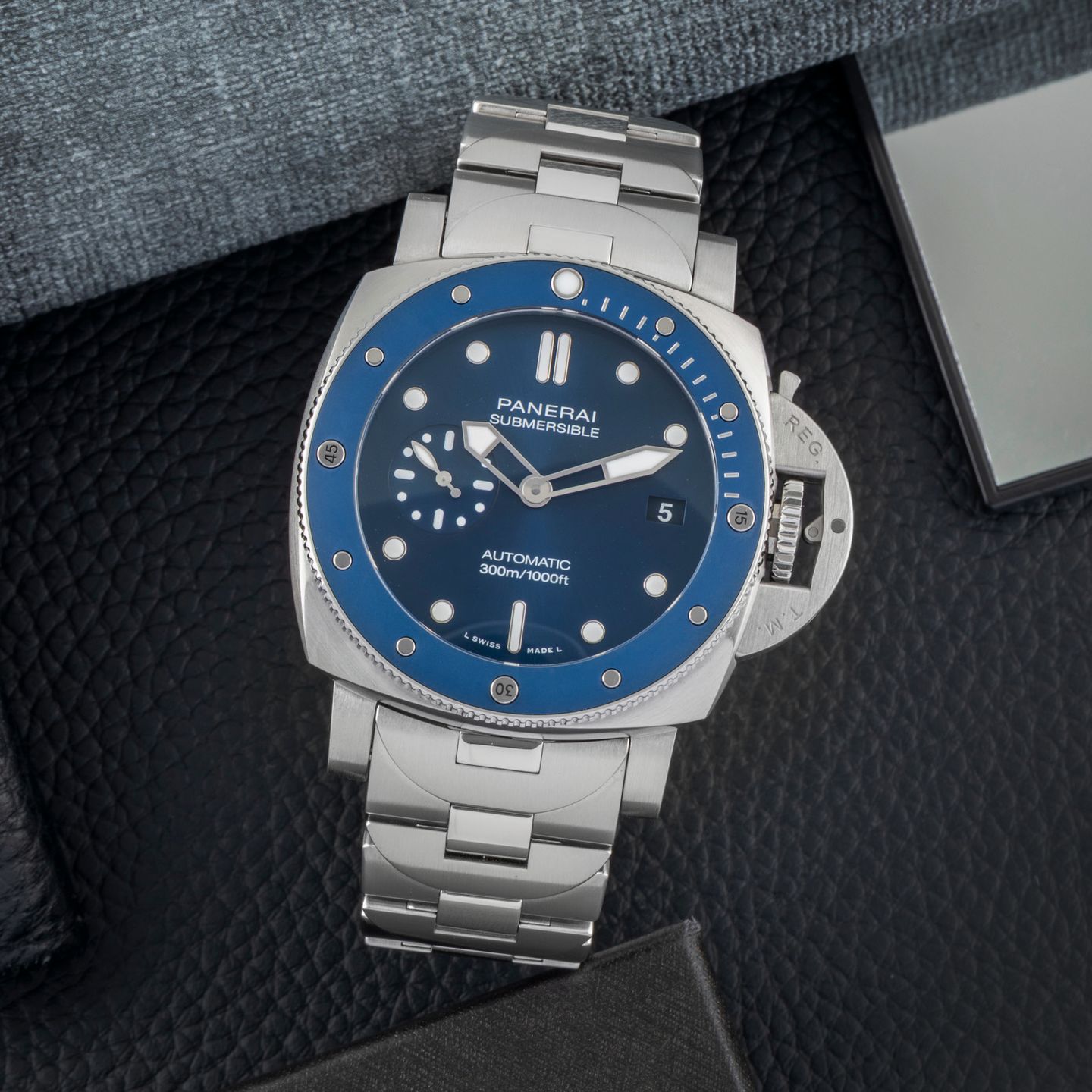 Panerai Luminor Submersible PAM02068 - (1/8)