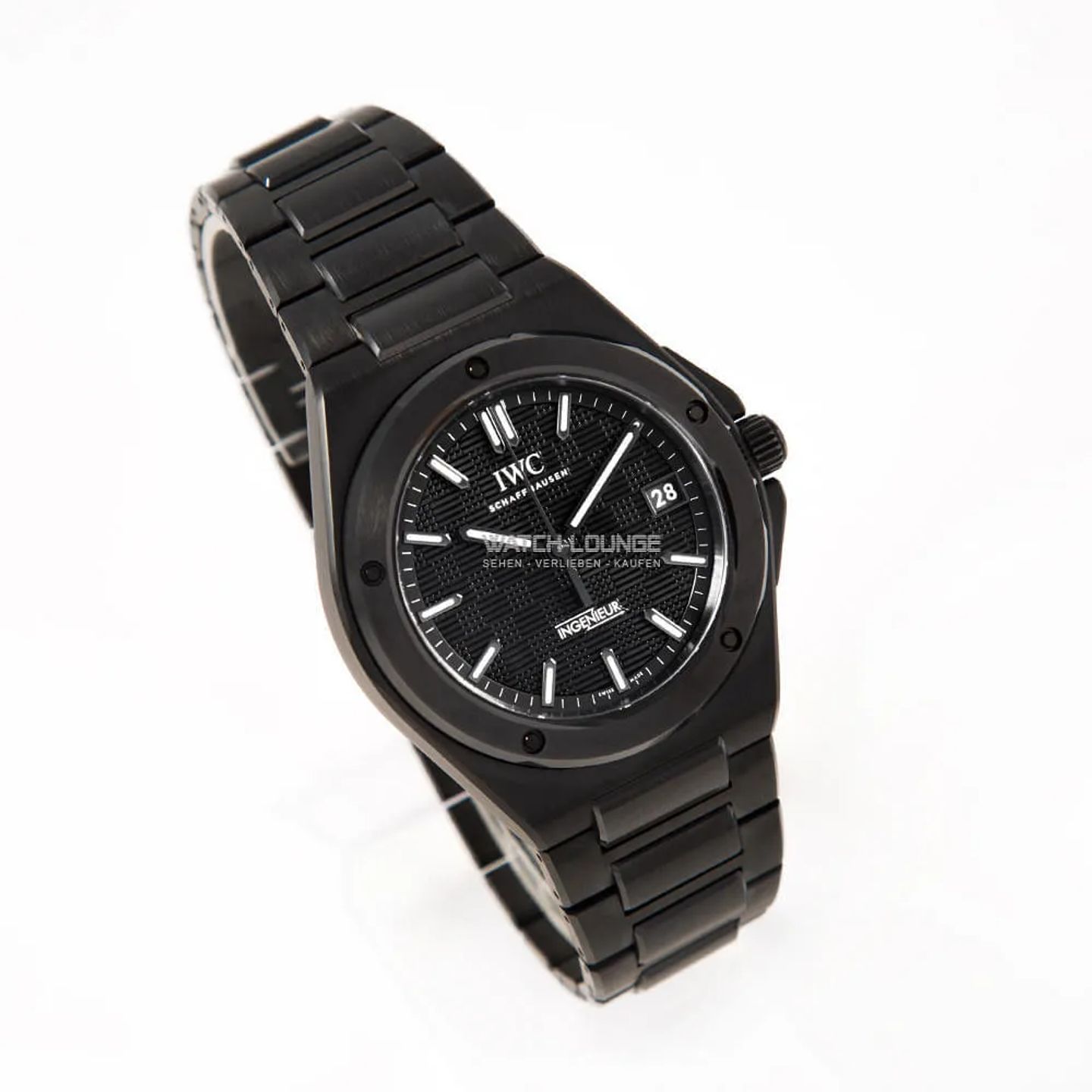 IWC Ingenieur Automatic IW338903 (2026) - Zwart wijzerplaat 42mm Keramiek (4/8)