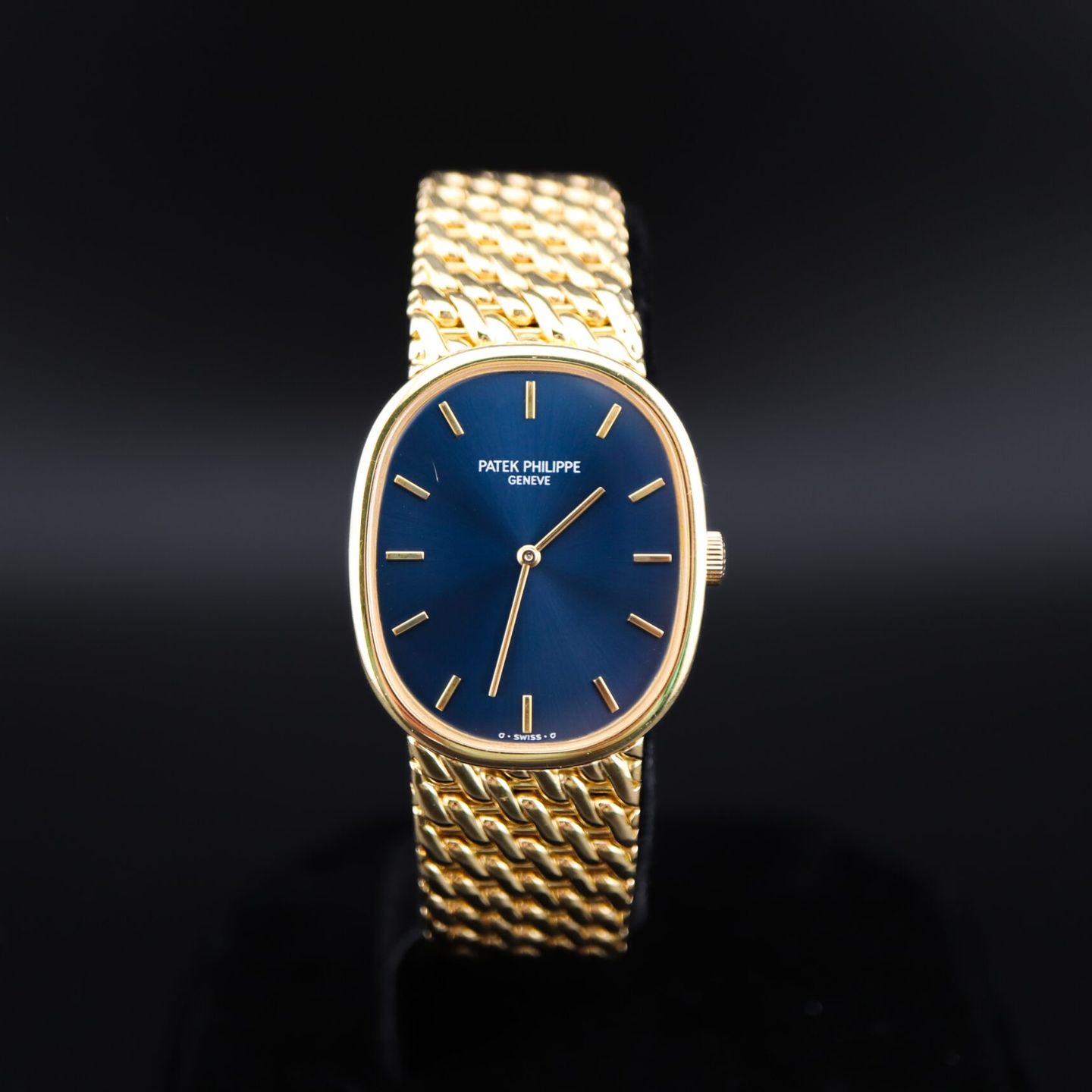 Patek Philippe Golden Ellipse 3848 (Unknown (random serial)) - Blue dial 32 mm Yellow Gold case (1/7)