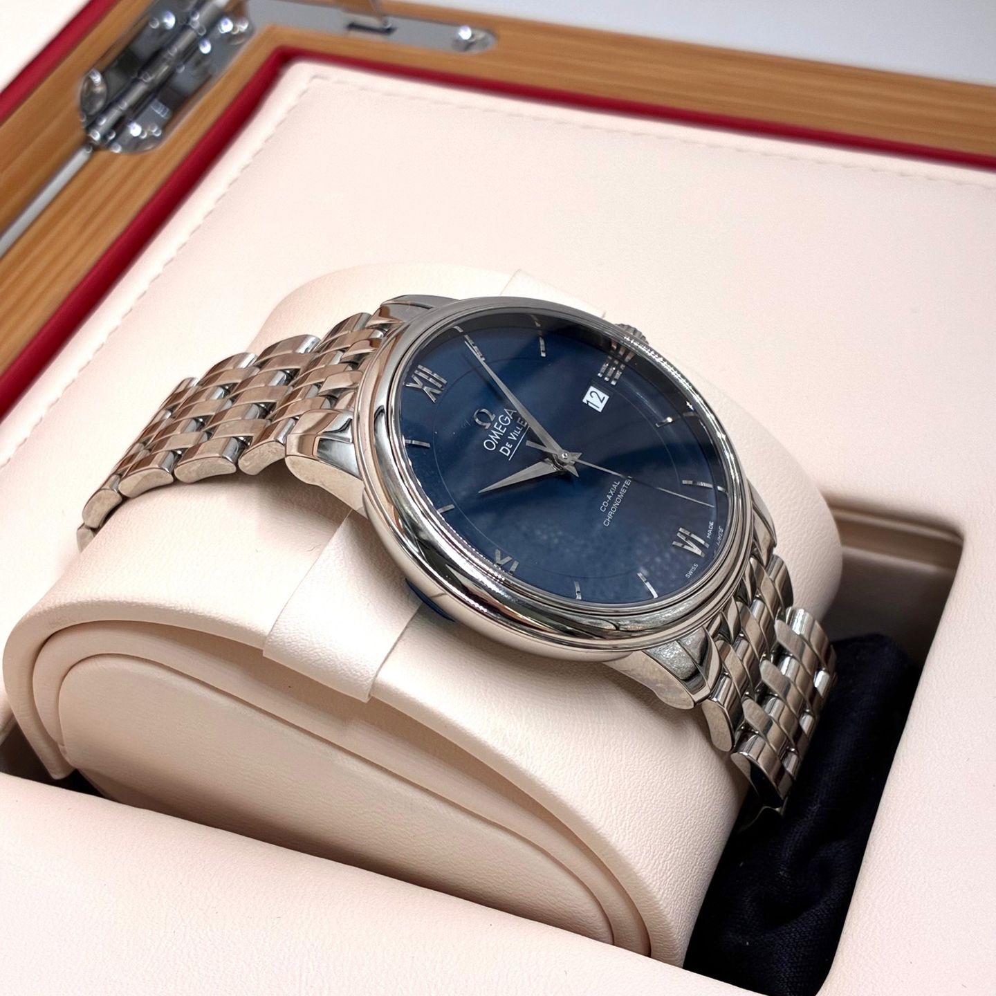 Omega De Ville Prestige 424.10.40.20.03.001 (2022) - Blue dial 40 mm Steel case (4/6)