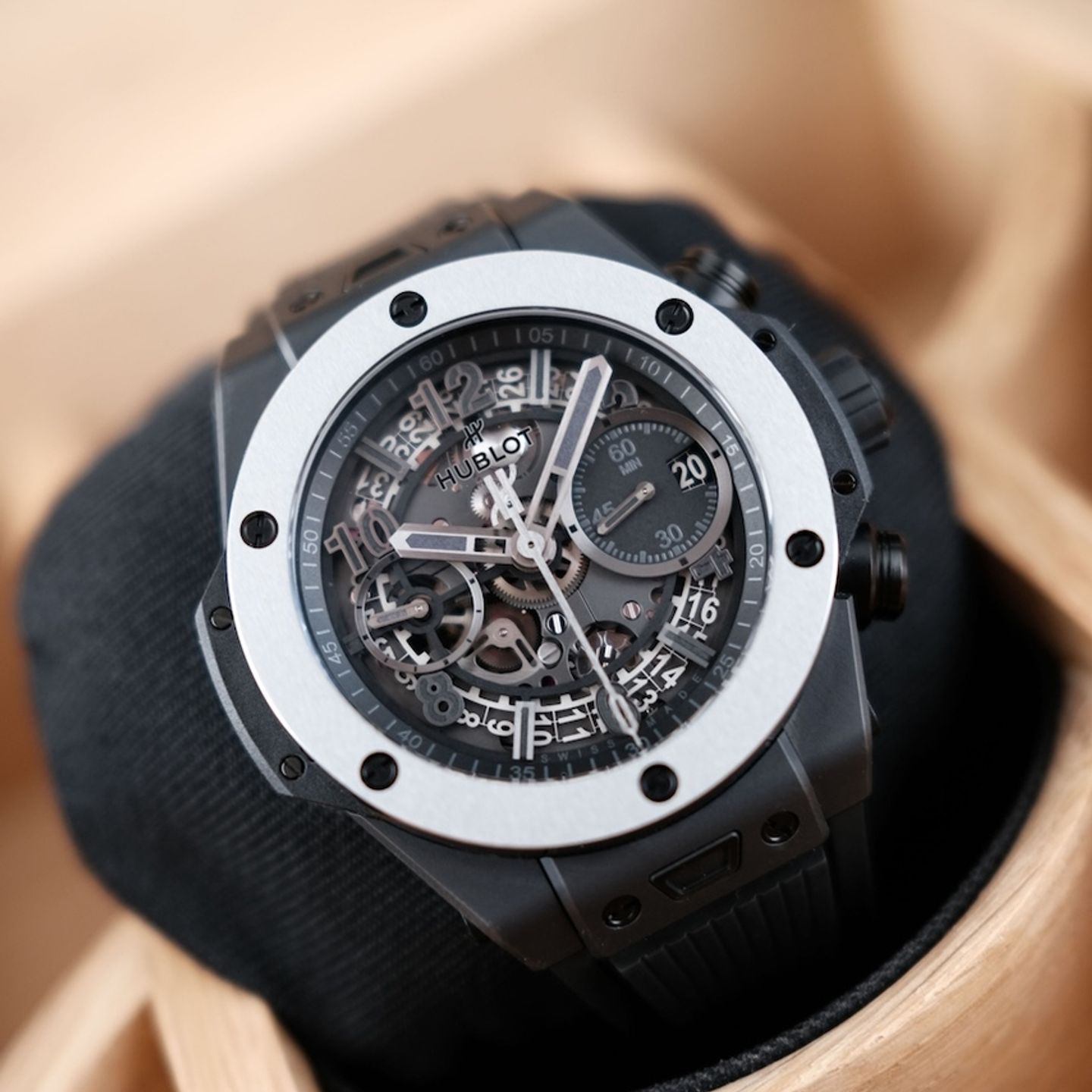 Hublot Big Bang Unico 441.CK.1140.NR.HEC24 (2024) - Transparant wijzerplaat 42mm Keramiek (2/8)