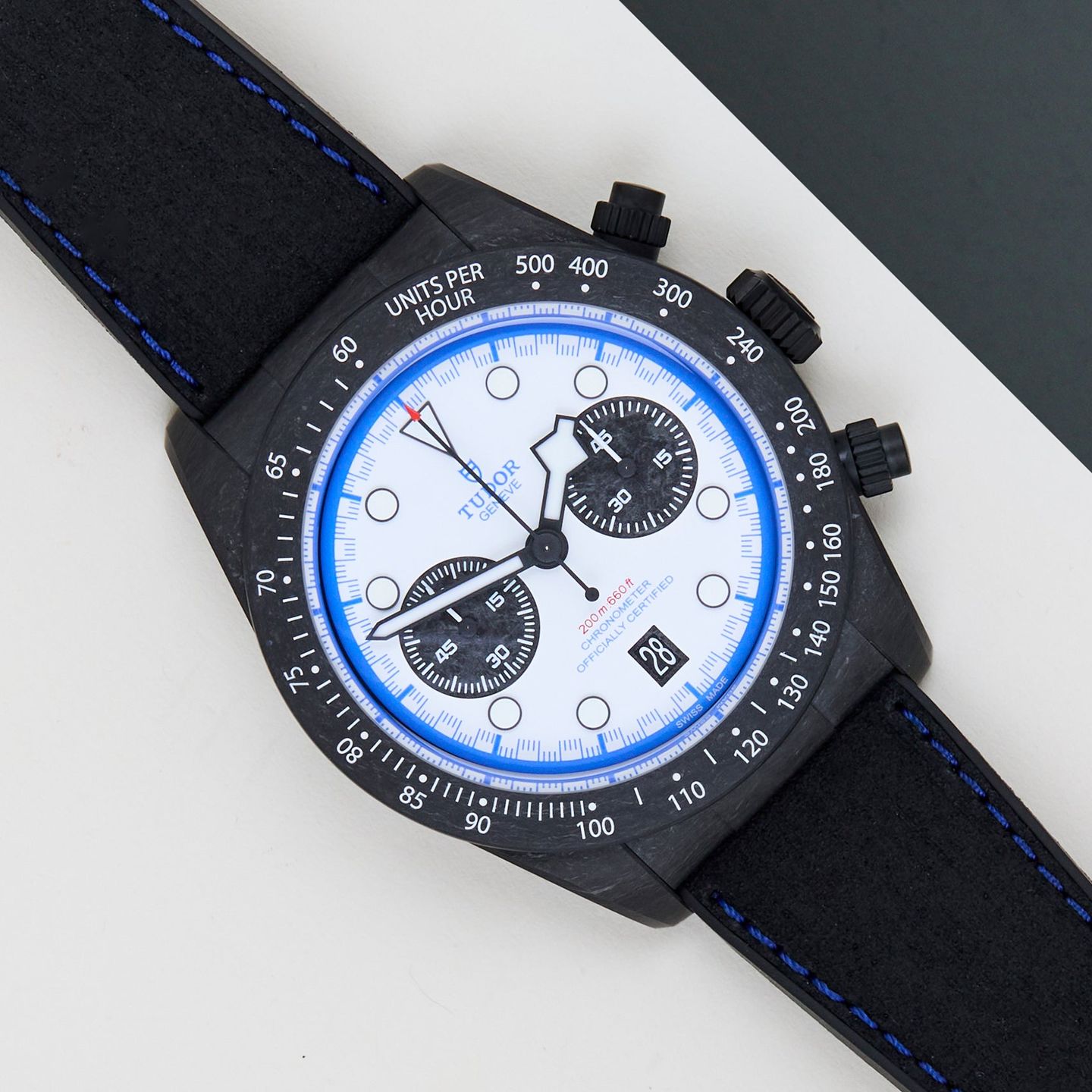 Tudor Black Bay Chrono 79377KN (2025) - White dial 42 mm Carbon case (1/8)