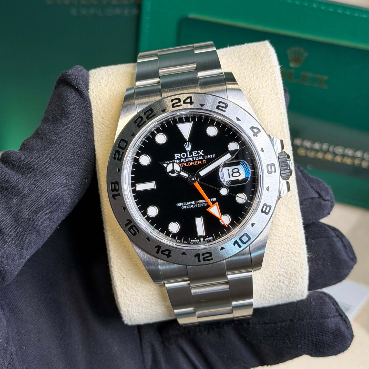 Rolex Explorer II 226570 (2021) - Zwart wijzerplaat 42mm Staal (1/7)