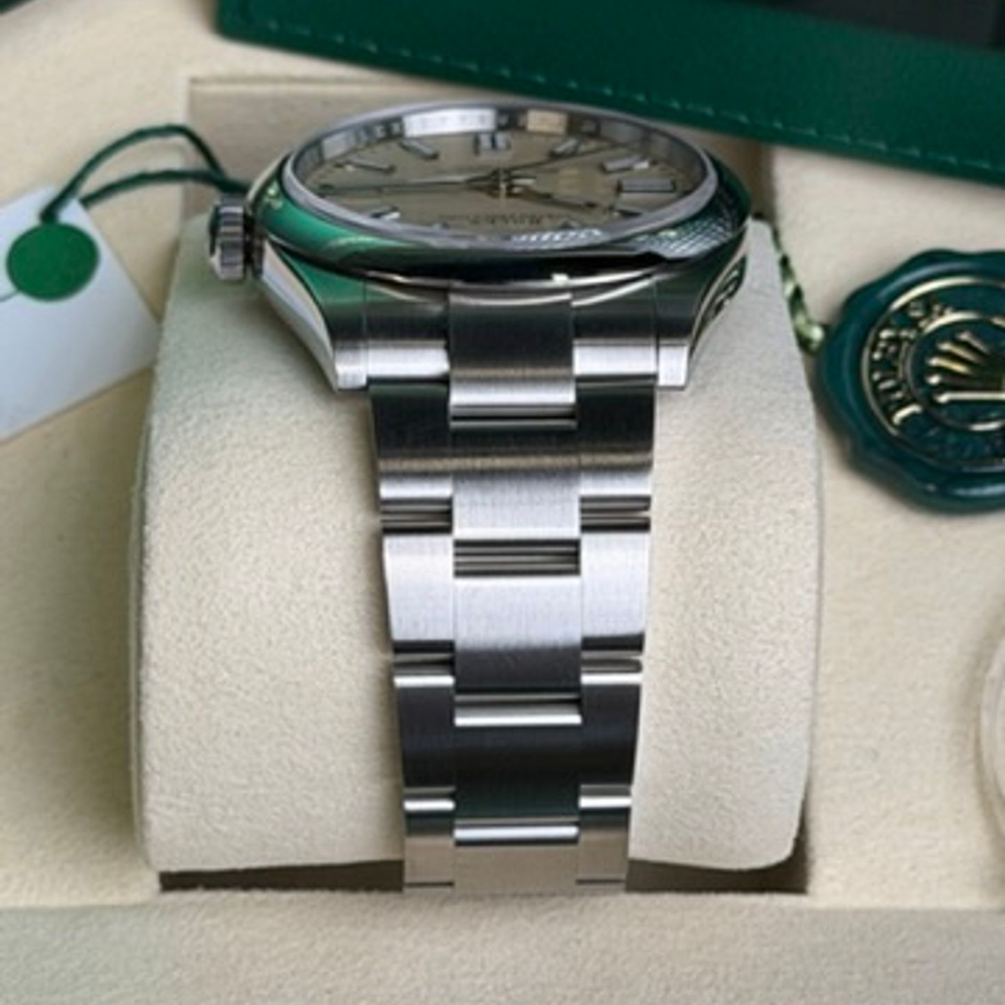 Rolex Oyster Perpetual 41 134300 - (4/7)