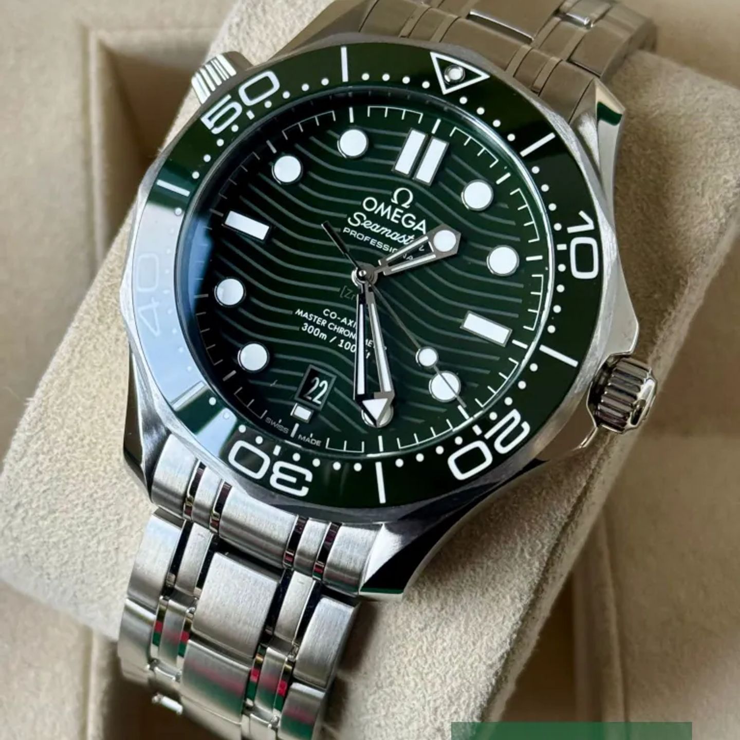 Omega Seamaster Diver 300 M 210.30.42.20.10.001 - (3/7)