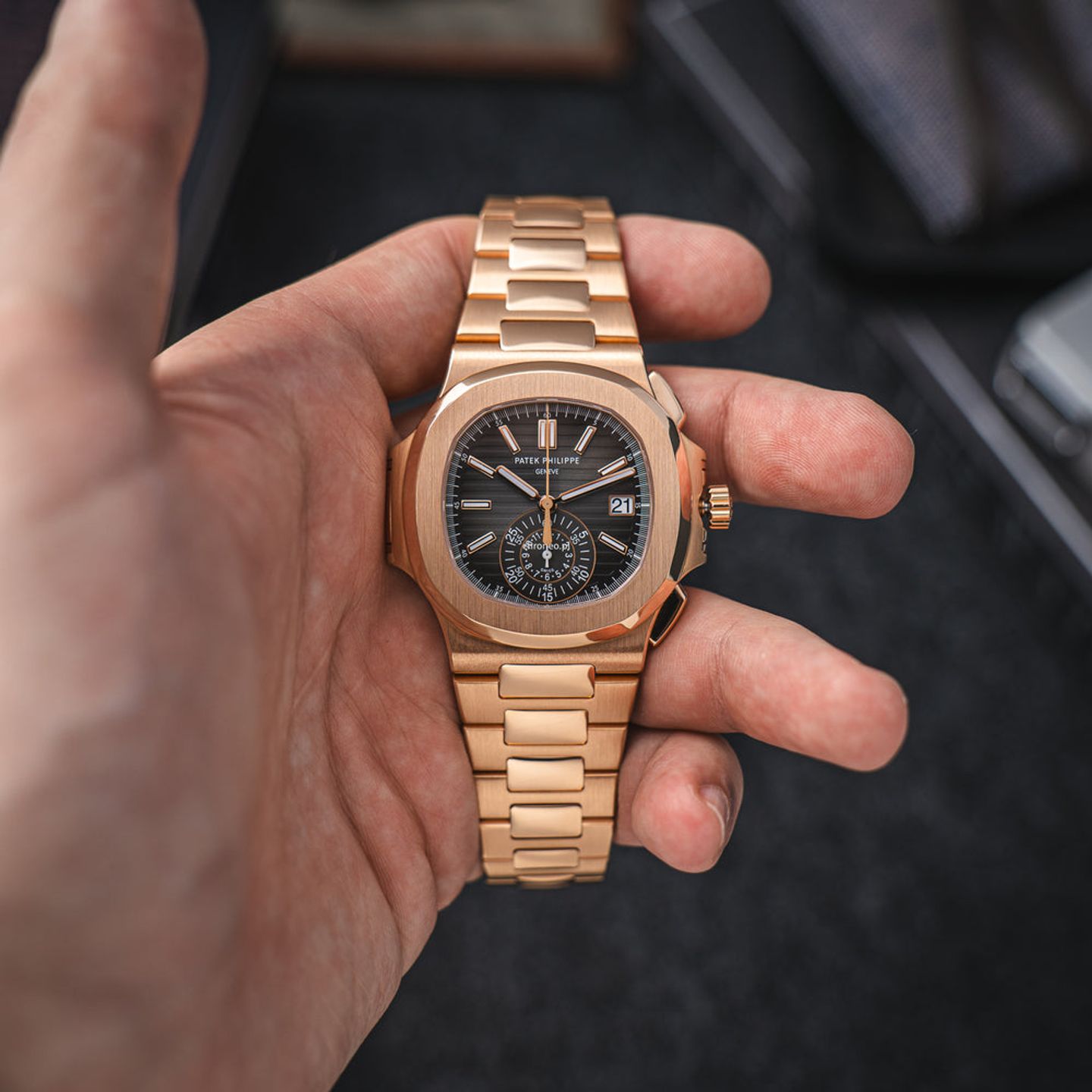 Patek Philippe Nautilus 5980/1R-001 (2013) - Black dial 41 mm Rose Gold case (7/8)