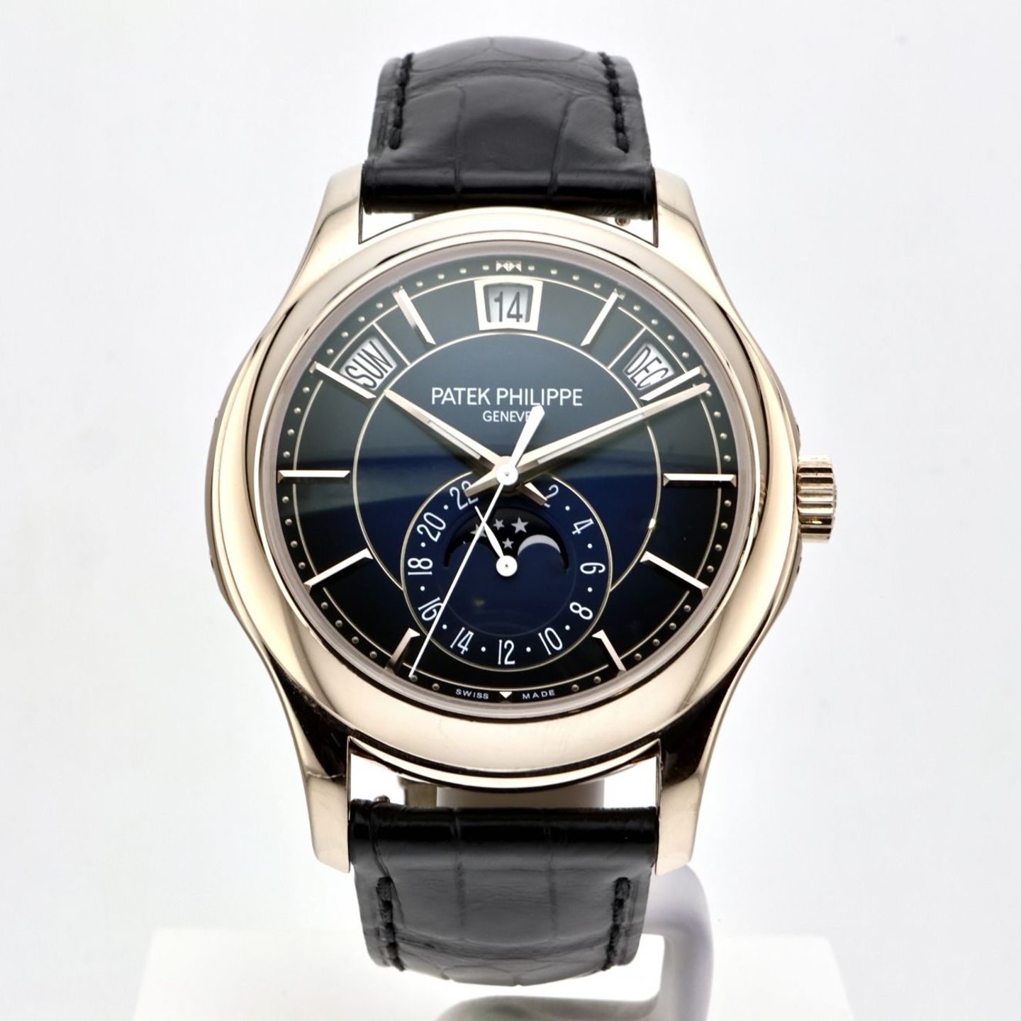 Patek Philippe Annual Calendar 5205G-013 - (1/1)