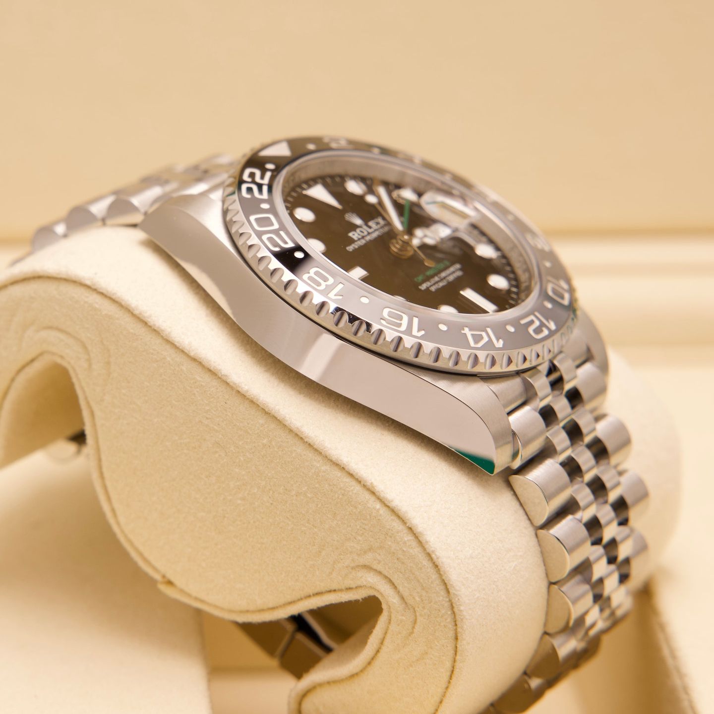 Rolex GMT-Master II 126710GRNR - (4/6)