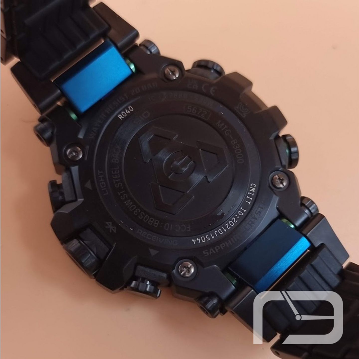 Casio G-Shock MTG-B3000BD-1A2ER (2024) - Zwart wijzerplaat 1 ATM Staal (8/8)