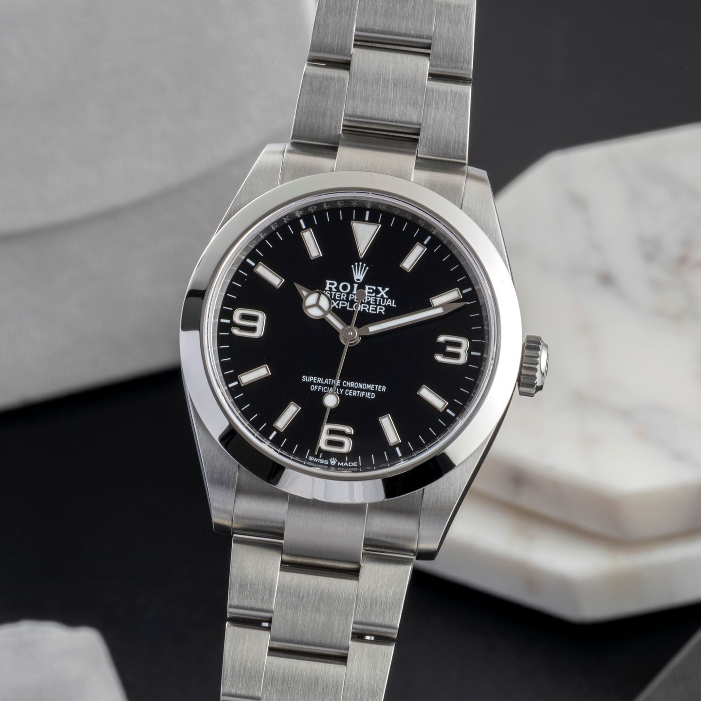 Rolex Explorer 224270 (Unknown (random serial)) - Black dial 40 mm Steel case (3/8)