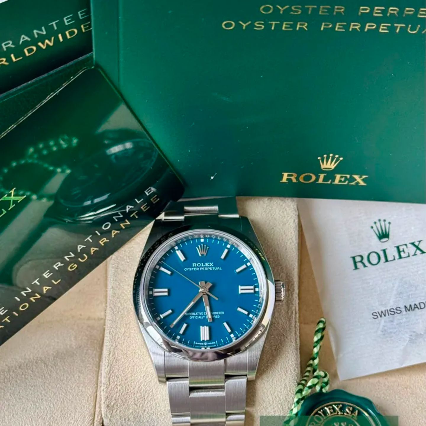 Rolex Oyster Perpetual 36 126000 (2025) - 36mm Staal (7/7)