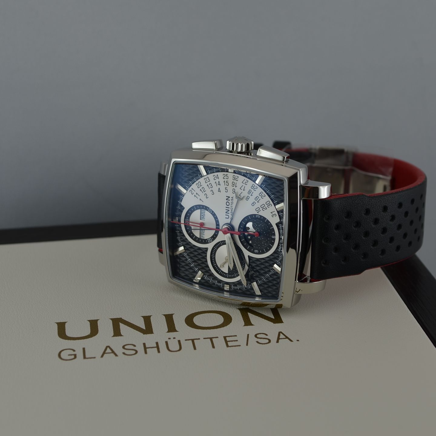 Union Glashütte Averin D015.525.16.051.00 (2024) - 42mm Staal (3/6)