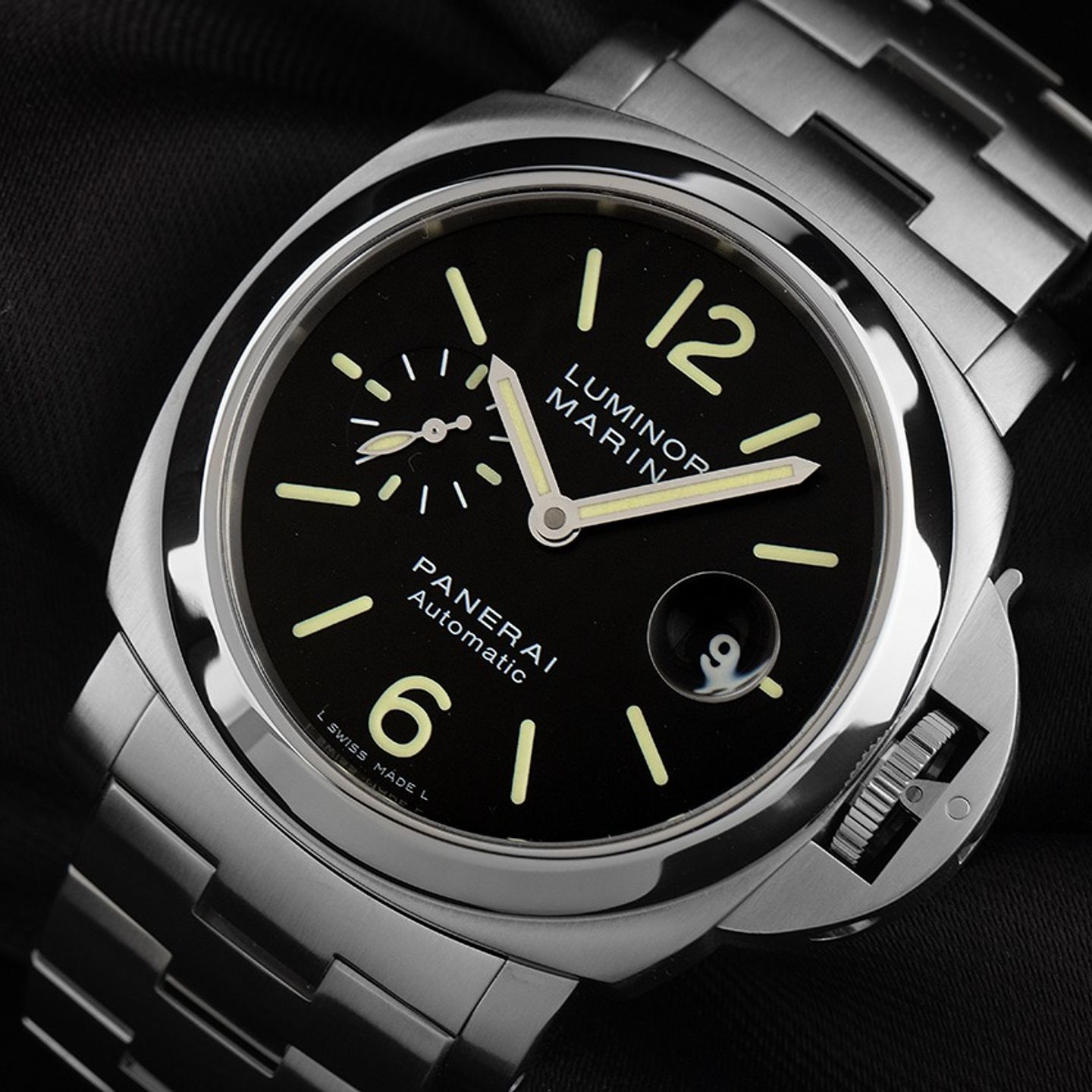 Panerai Luminor Marina Automatic PAM00299 (2010) - Black dial 44 mm Steel case (3/8)
