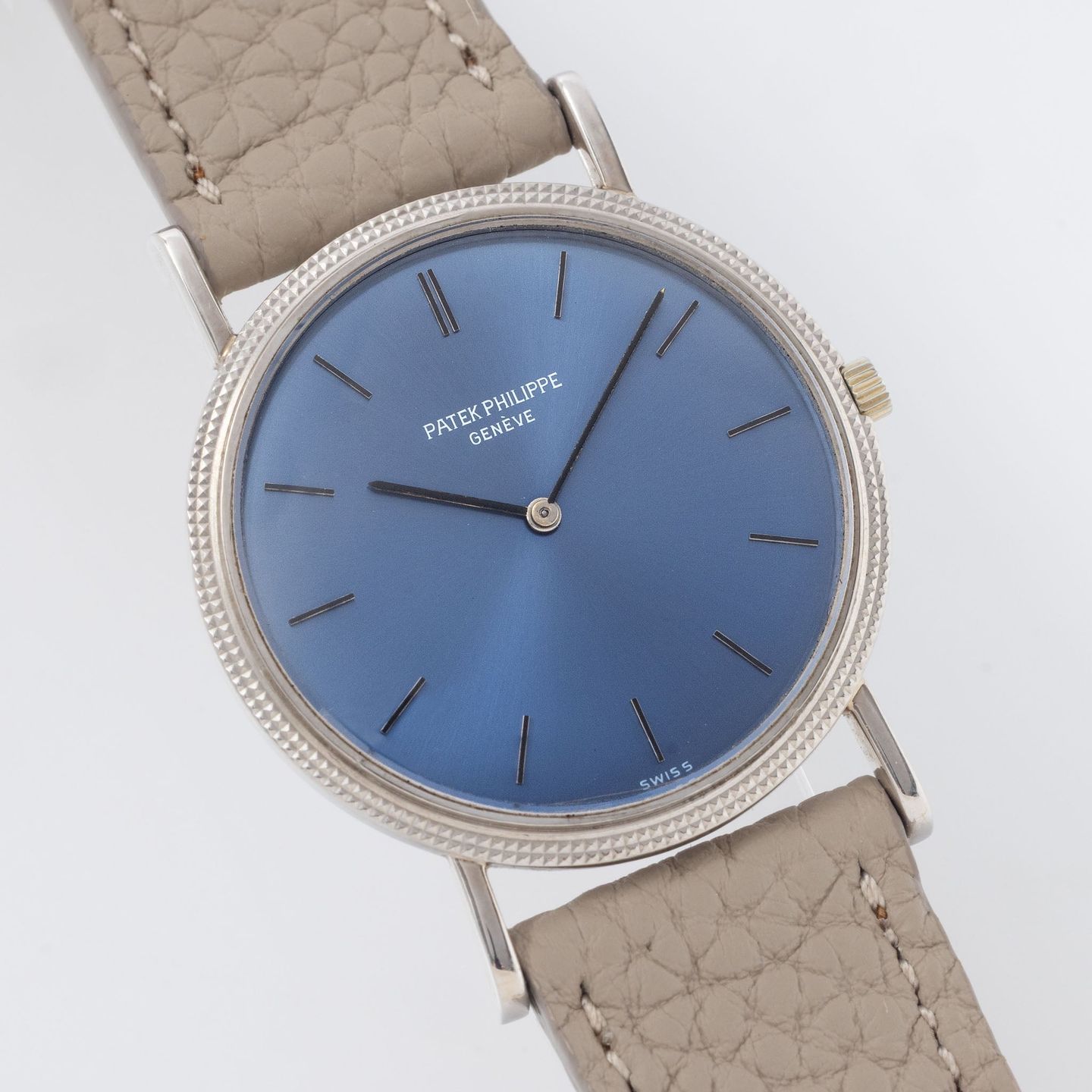 Patek Philippe Calatrava 3520D (Onbekend (willekeurig serienummer)) - 33mm Witgoud (5/8)