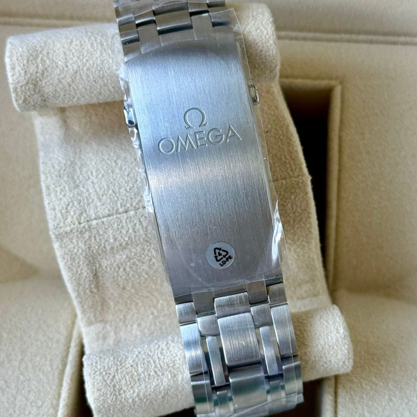 Omega Seamaster Diver 300 M 210.30.42.20.01.001 (2024) - Zwart wijzerplaat 42mm Staal (6/7)