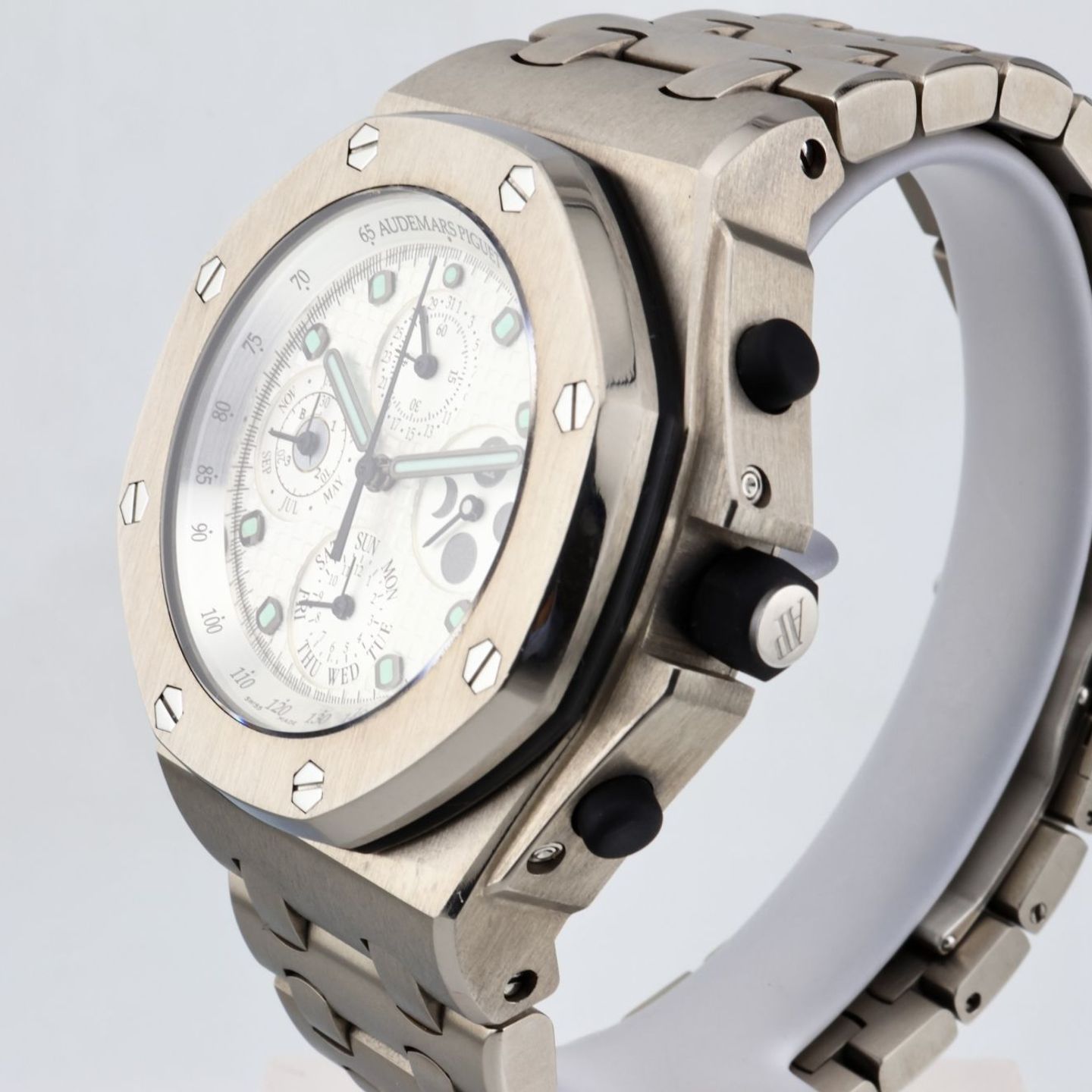 Audemars Piguet Royal Oak Offshore Chronograph 25854TI.OO.1150TI.01 - (5/16)