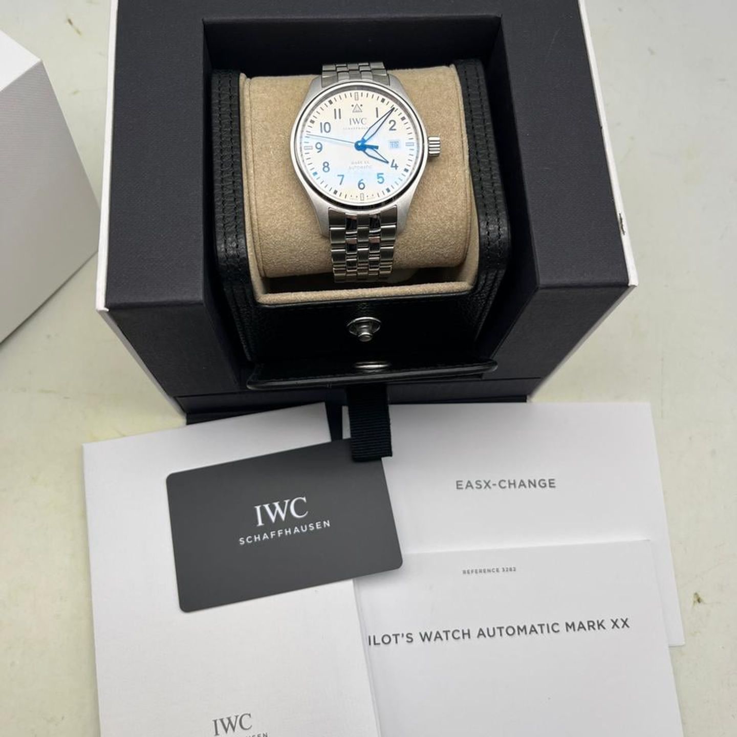 IWC Pilot Mark IW328208 - (10/10)