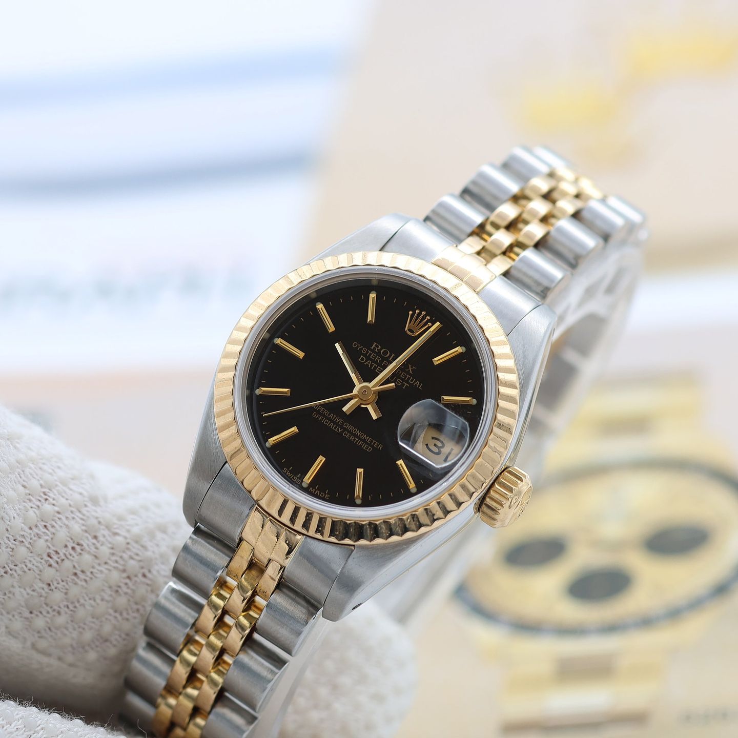 Rolex Lady-Datejust 69173 (Unknown (random serial)) - Black dial 26 mm Gold/Steel case (4/8)