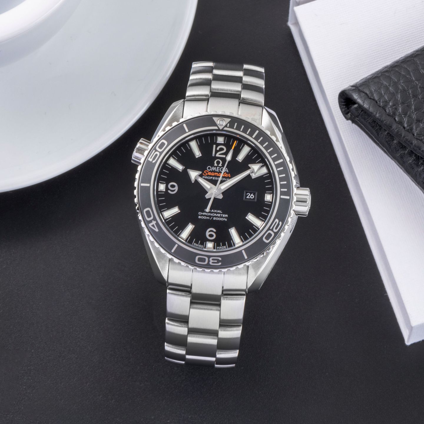 Omega Seamaster Planet Ocean 232.30.38.20.01.001 (Unknown (random serial)) - Black dial 38 mm Steel case (1/8)