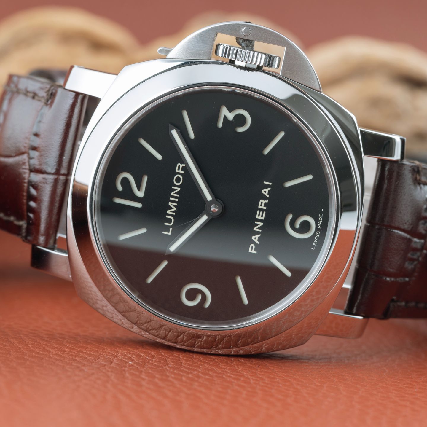 Panerai Luminor Base PAM00112 (2008) - Zwart wijzerplaat 44mm Staal (2/8)