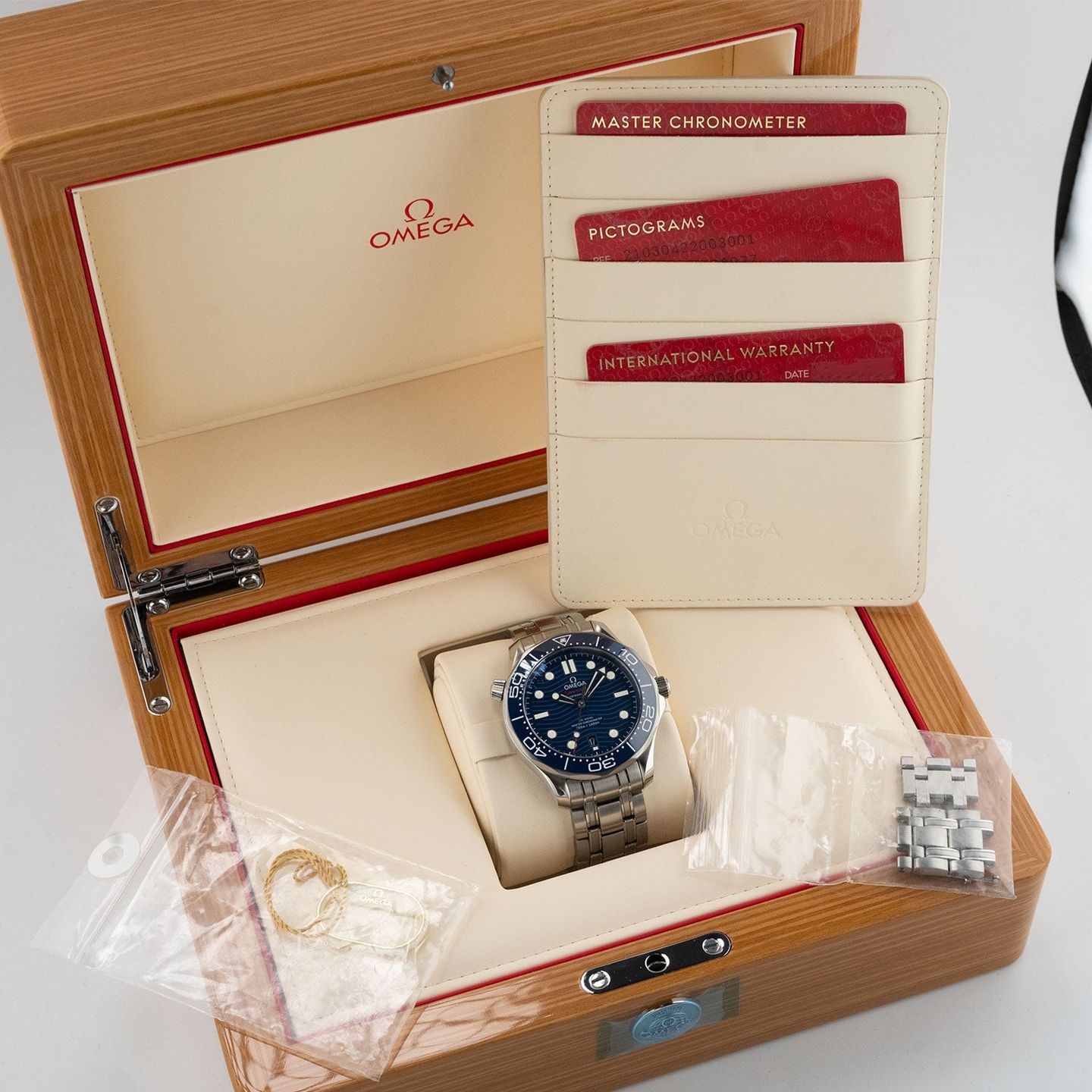 Omega Seamaster Diver 300 M 210.30.42.20.03.001 - (8/8)