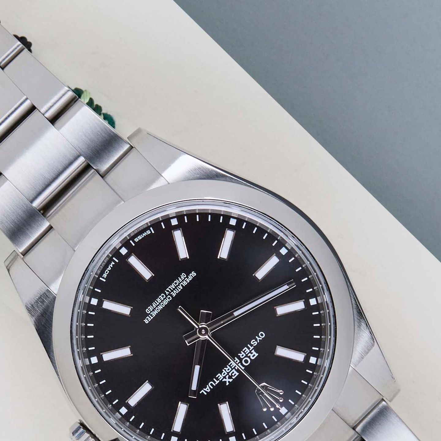 Rolex Oyster Perpetual 39 114300 - (4/8)