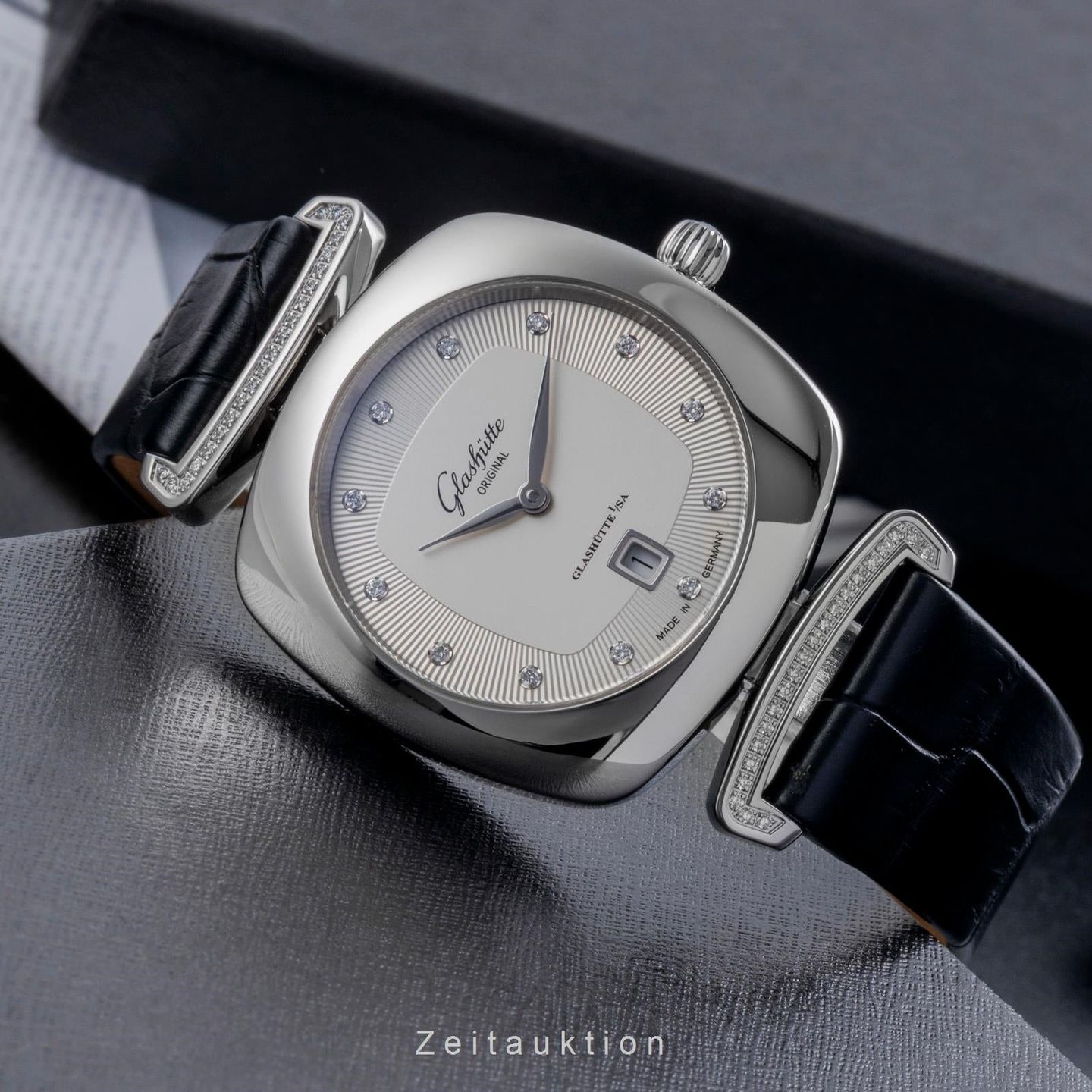 Glashütte Original Pavonina 1-03-01-10-12-02 - (2/8)